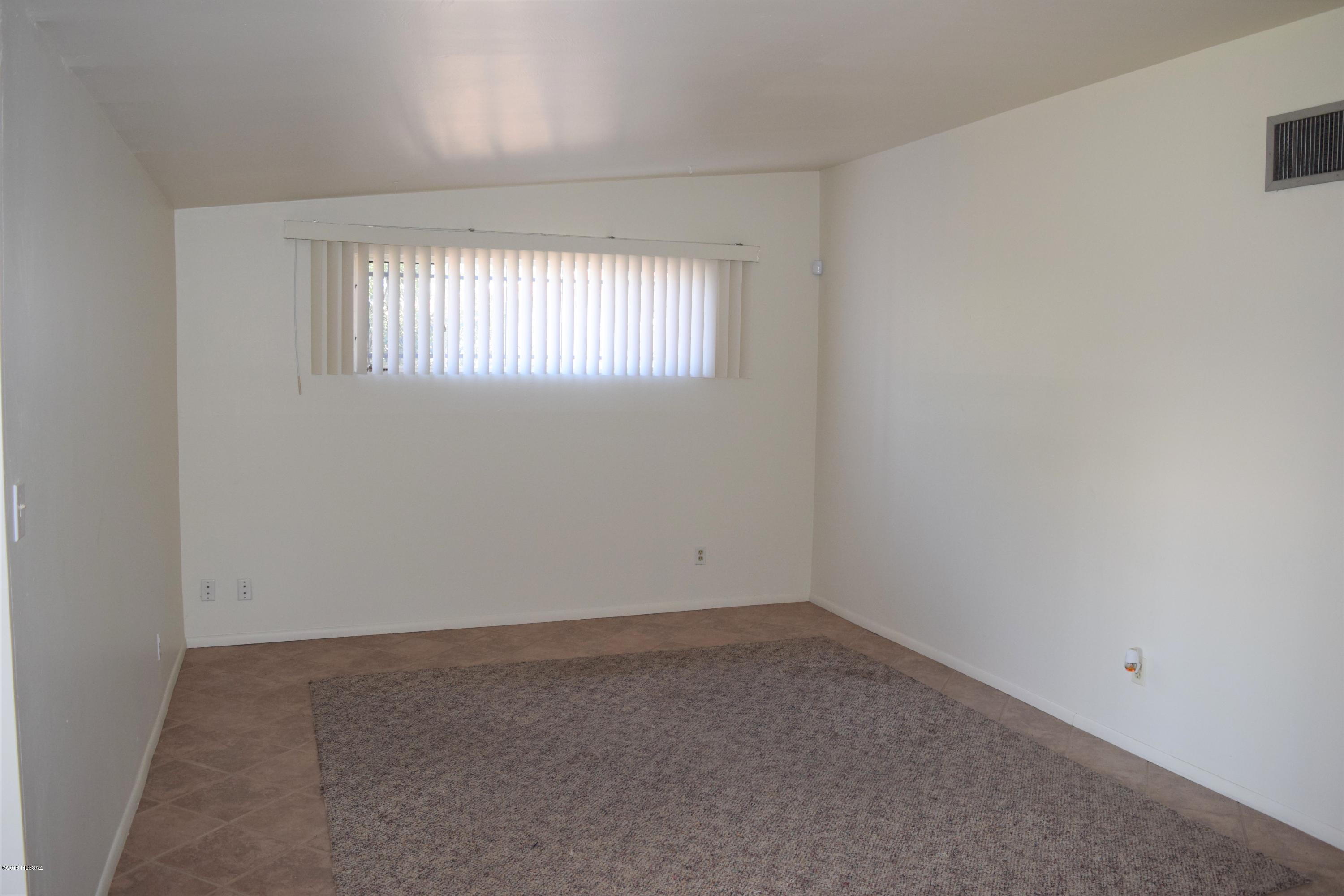 Miramonte Terr - Residential