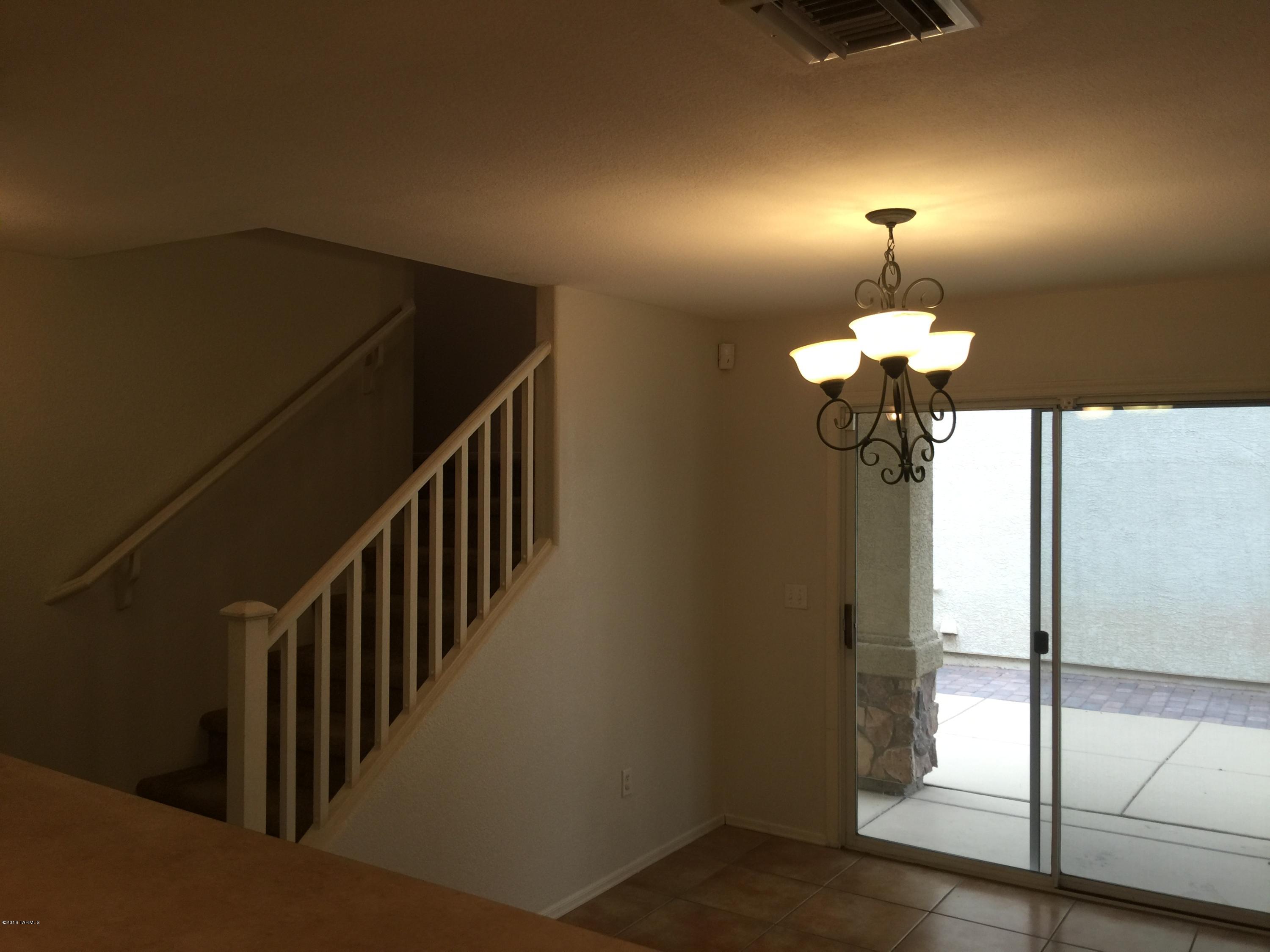 Catalina Vistas - Residential Lease