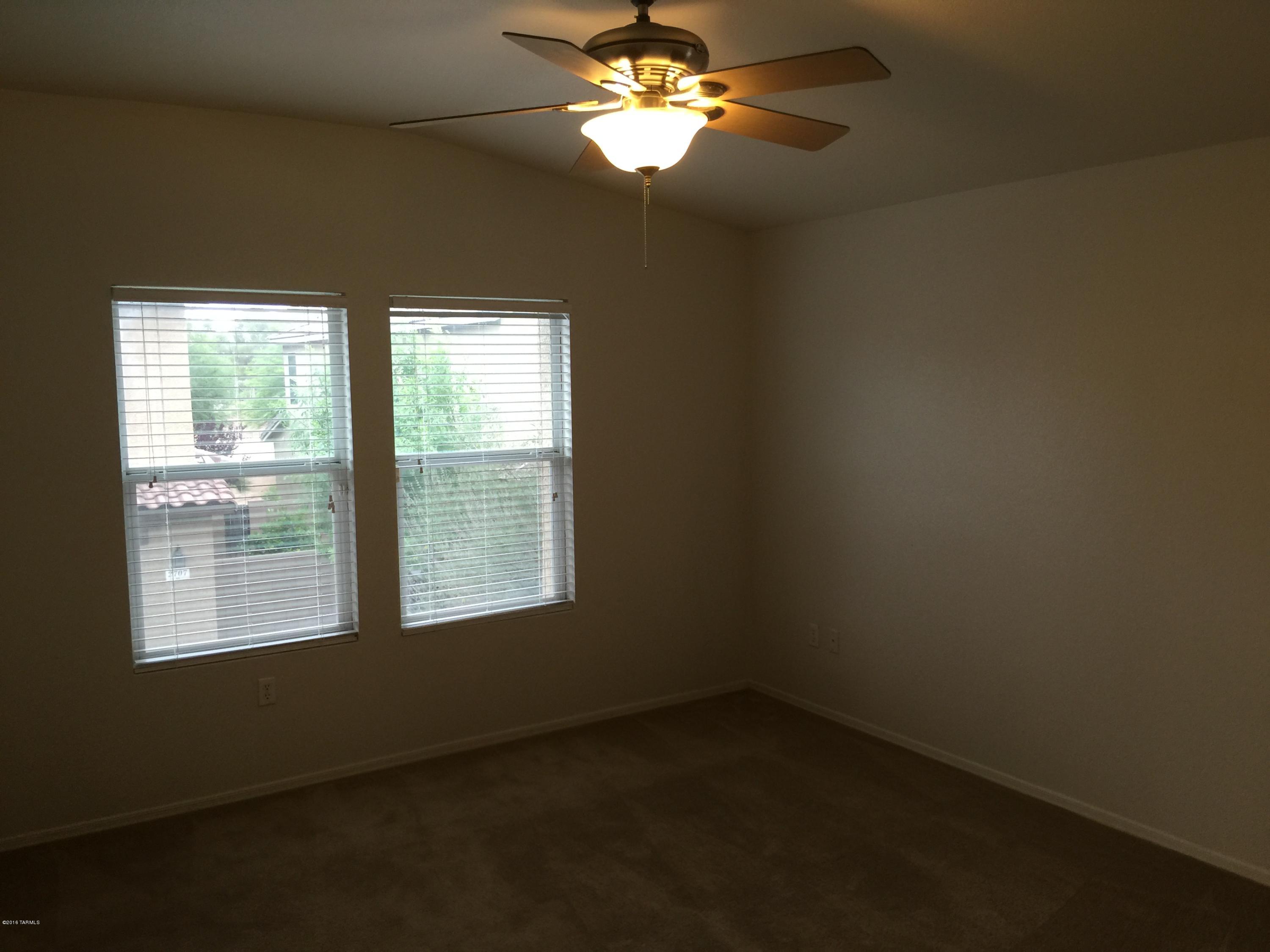 Catalina Vistas - Residential Lease