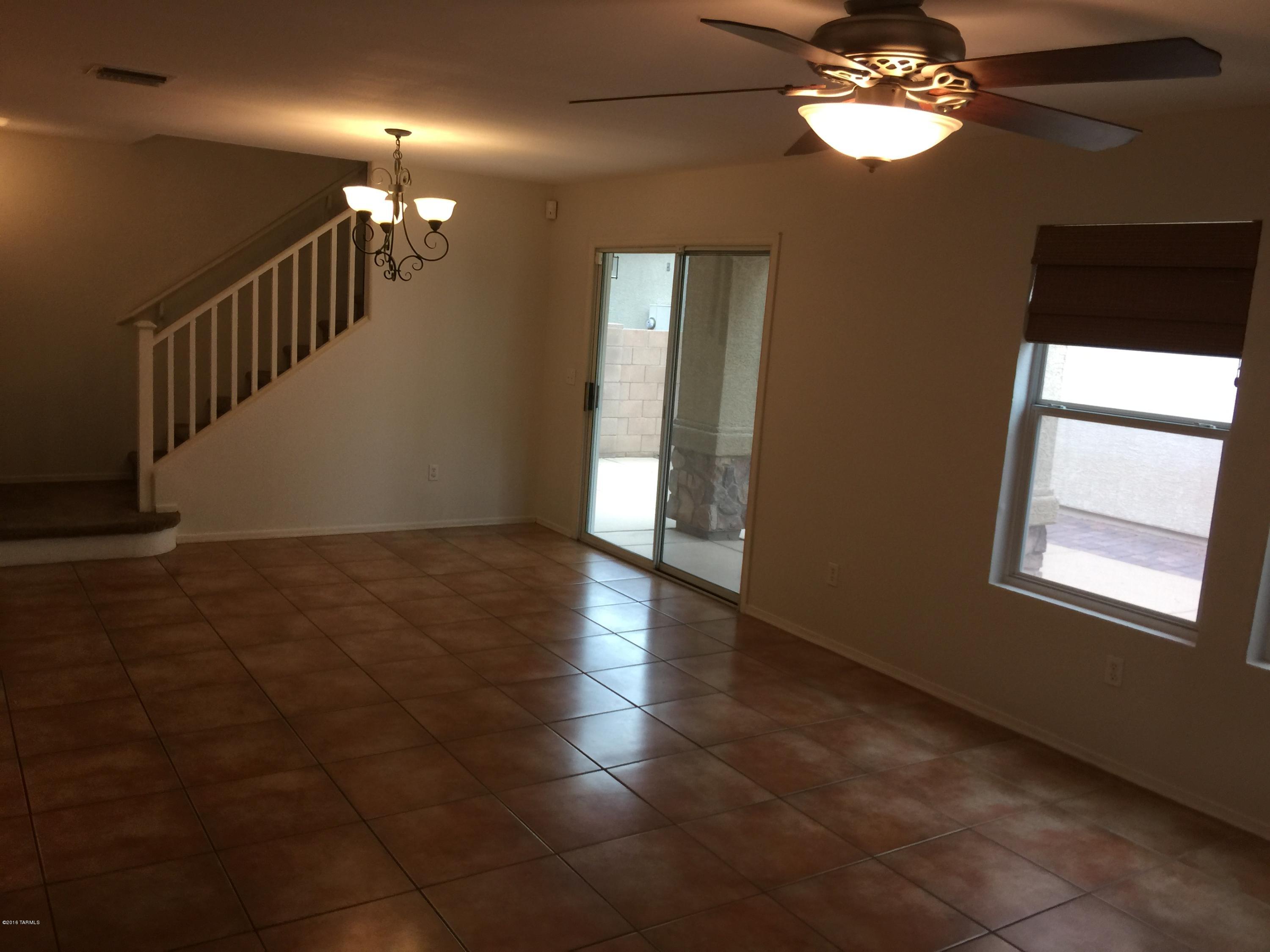 Catalina Vistas - Residential Lease