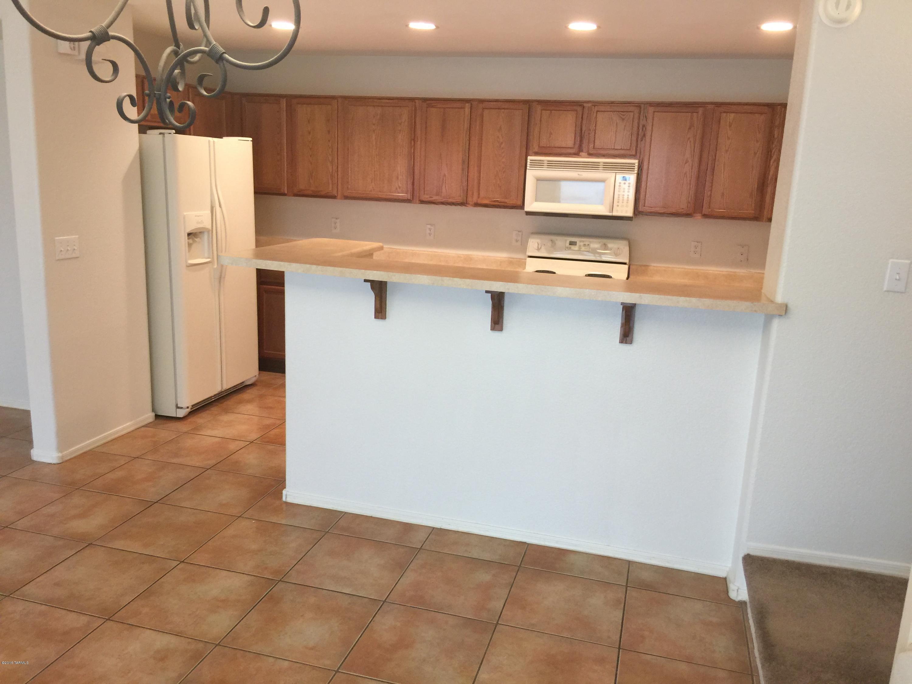 Catalina Vistas - Residential Lease