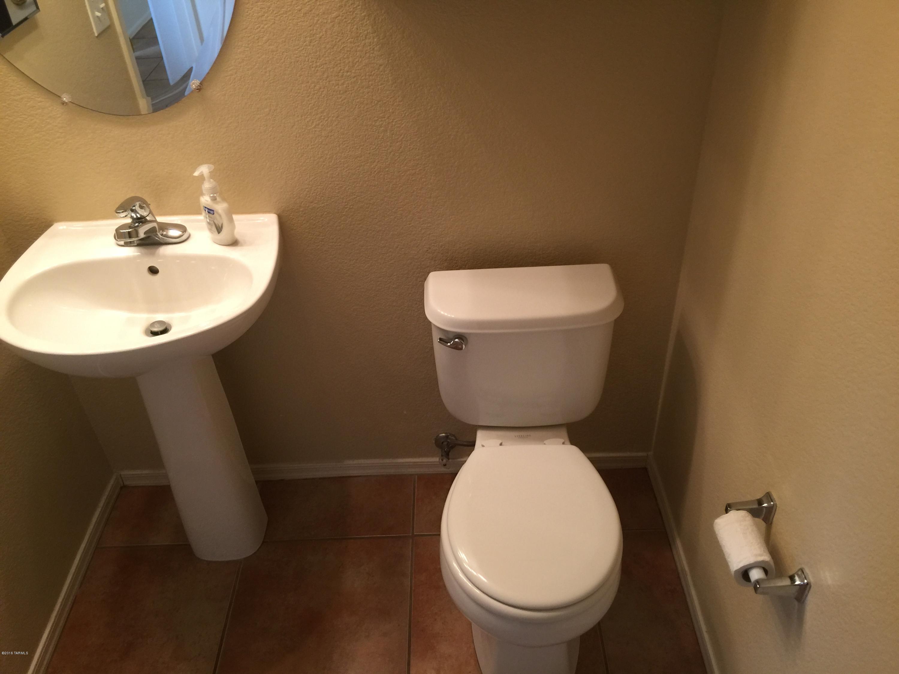 Catalina Vistas - Residential Lease