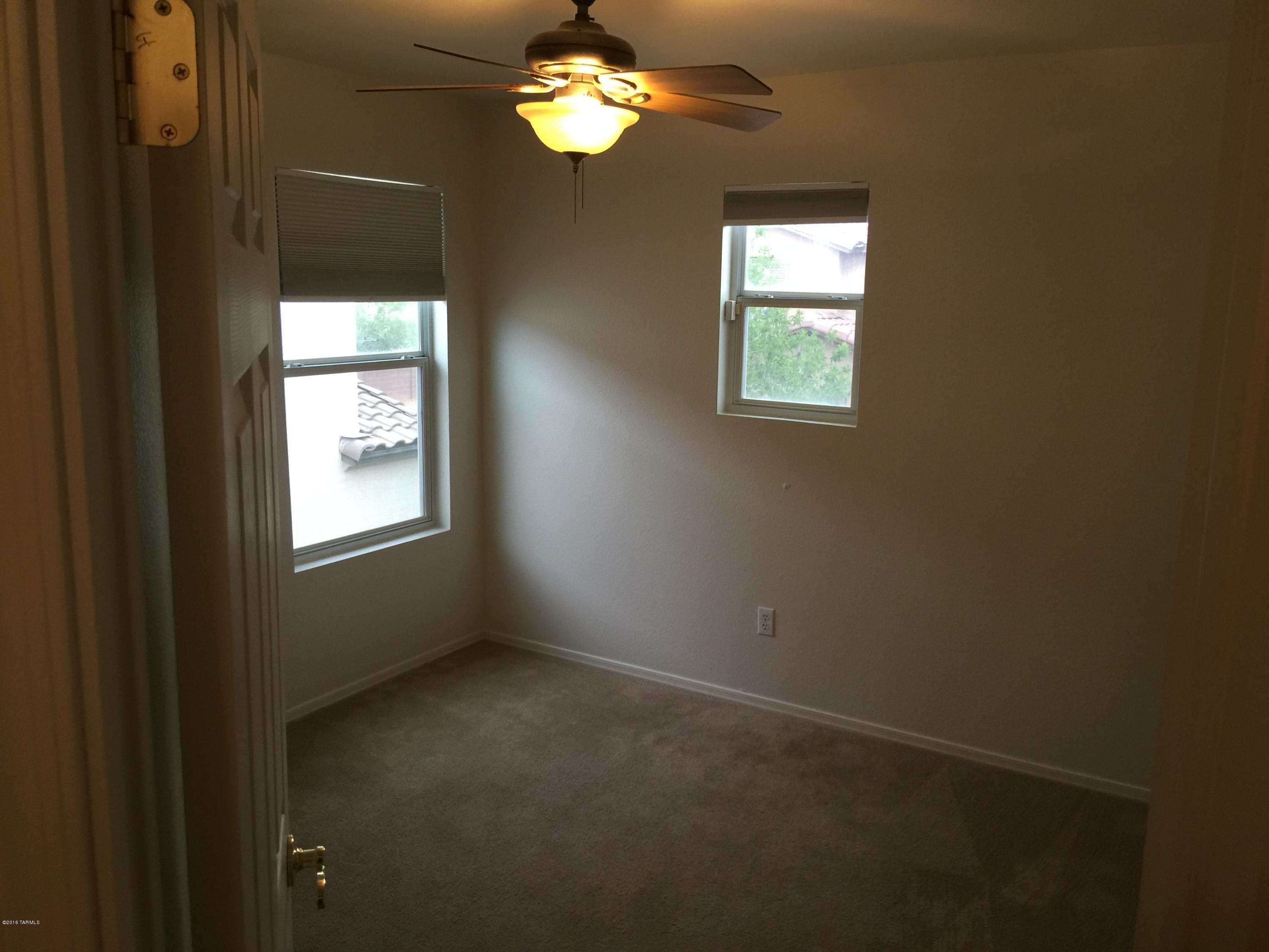 Catalina Vistas - Residential Lease
