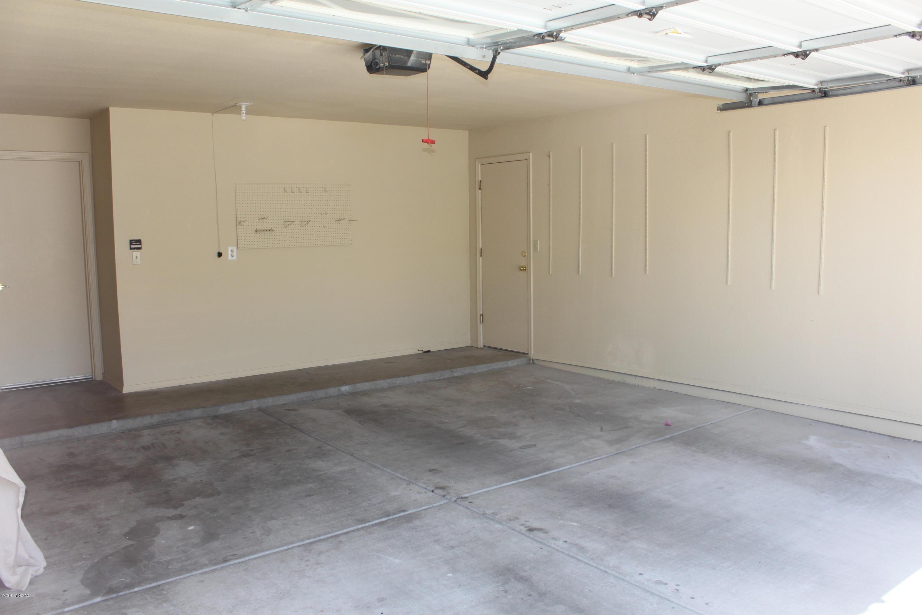 Canada Heights(1-68) - Residential