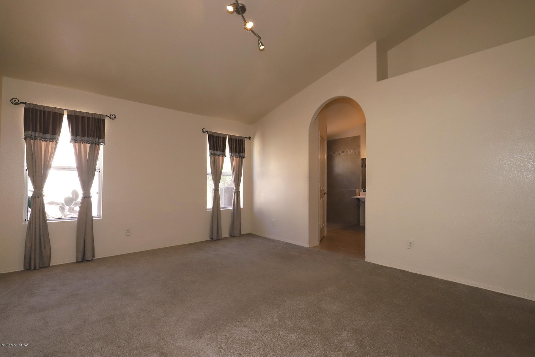 Canada Heights(1-68) - Residential