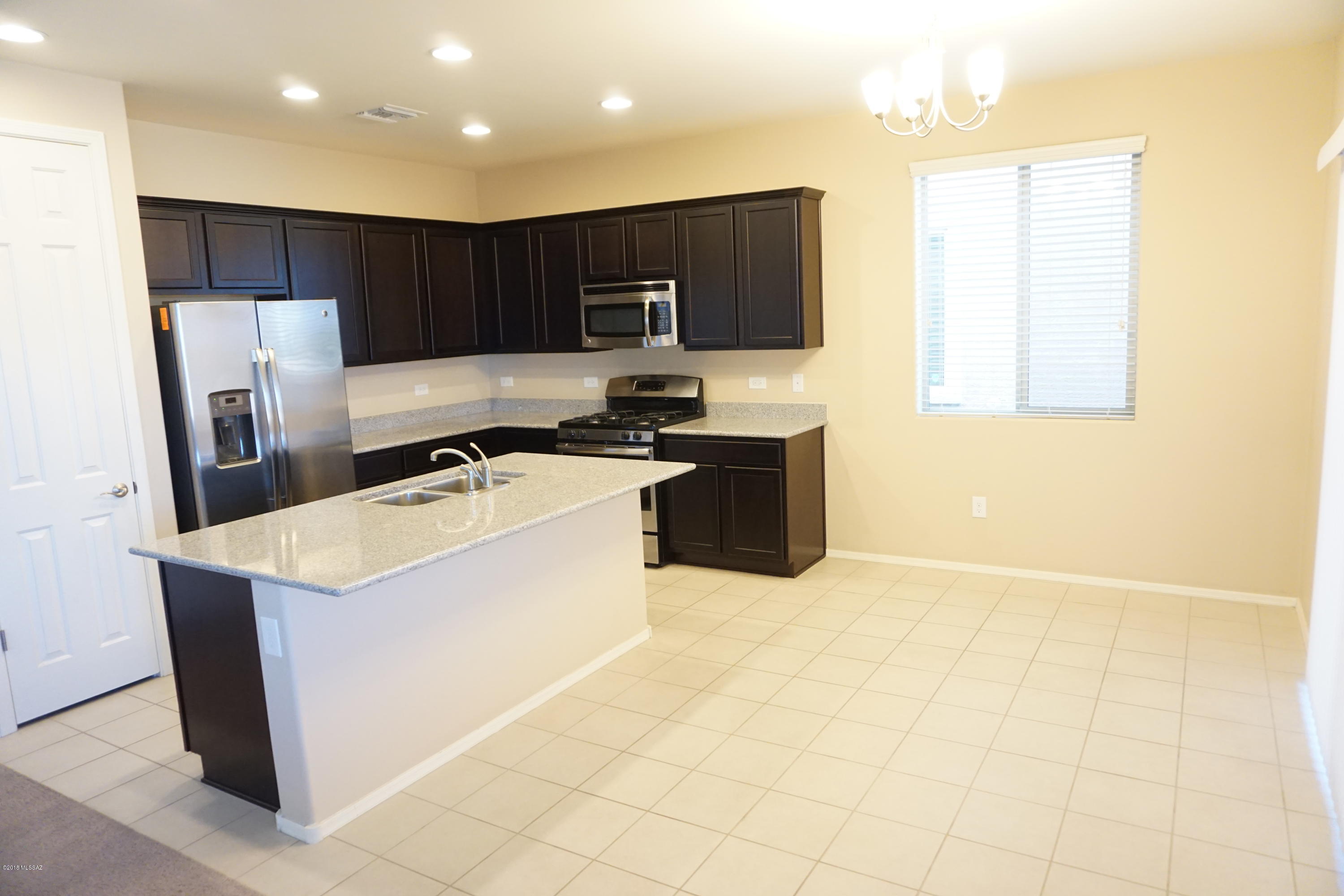 Interstate 10 and Kolb Road - Residential