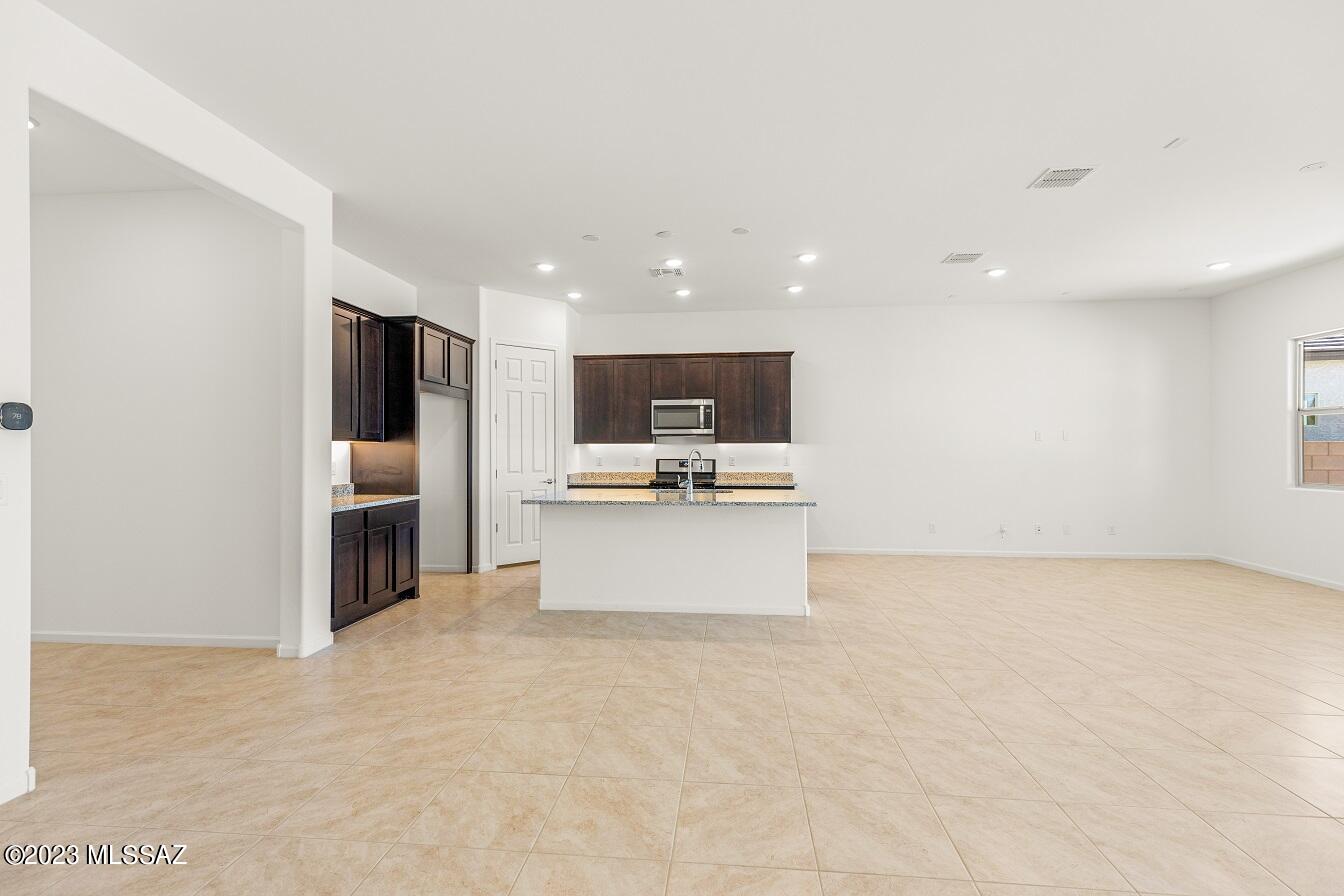 Gladden Farms Block 31 - Residential