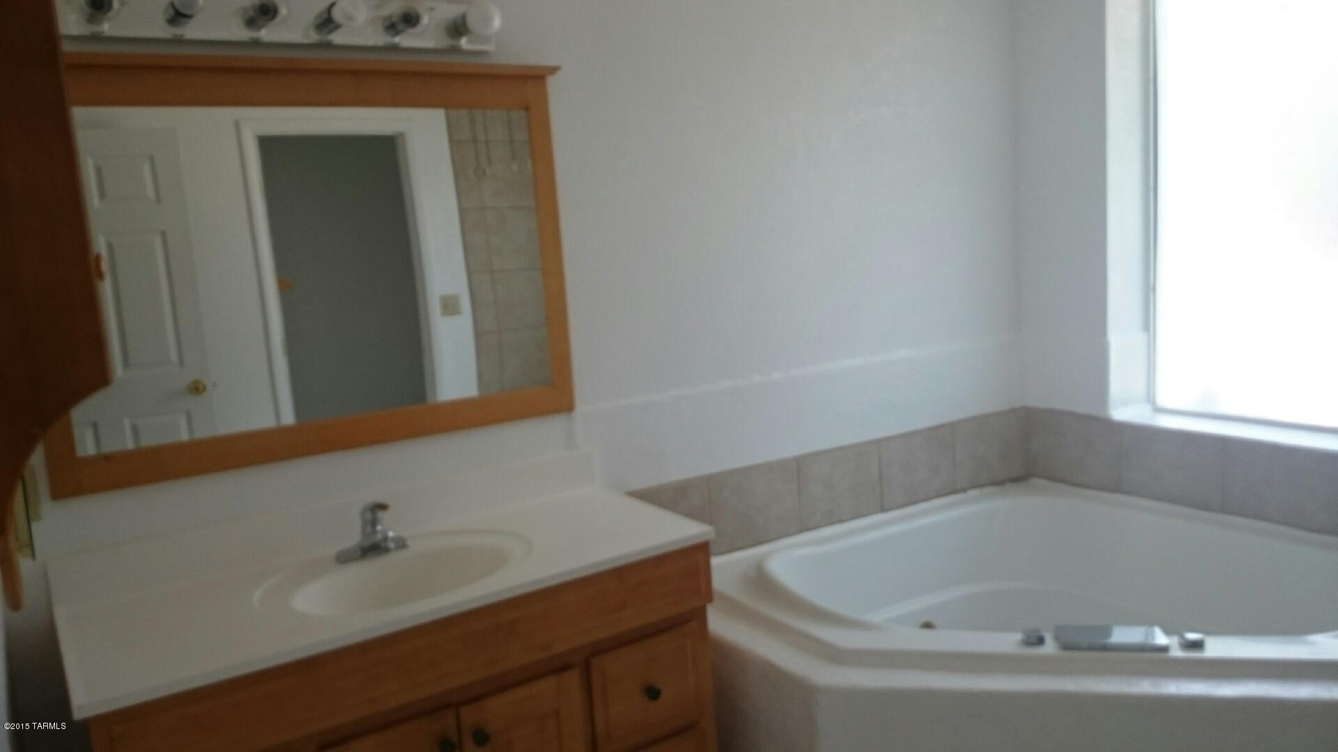 Orange Grove Park(1-35) - Residential Lease