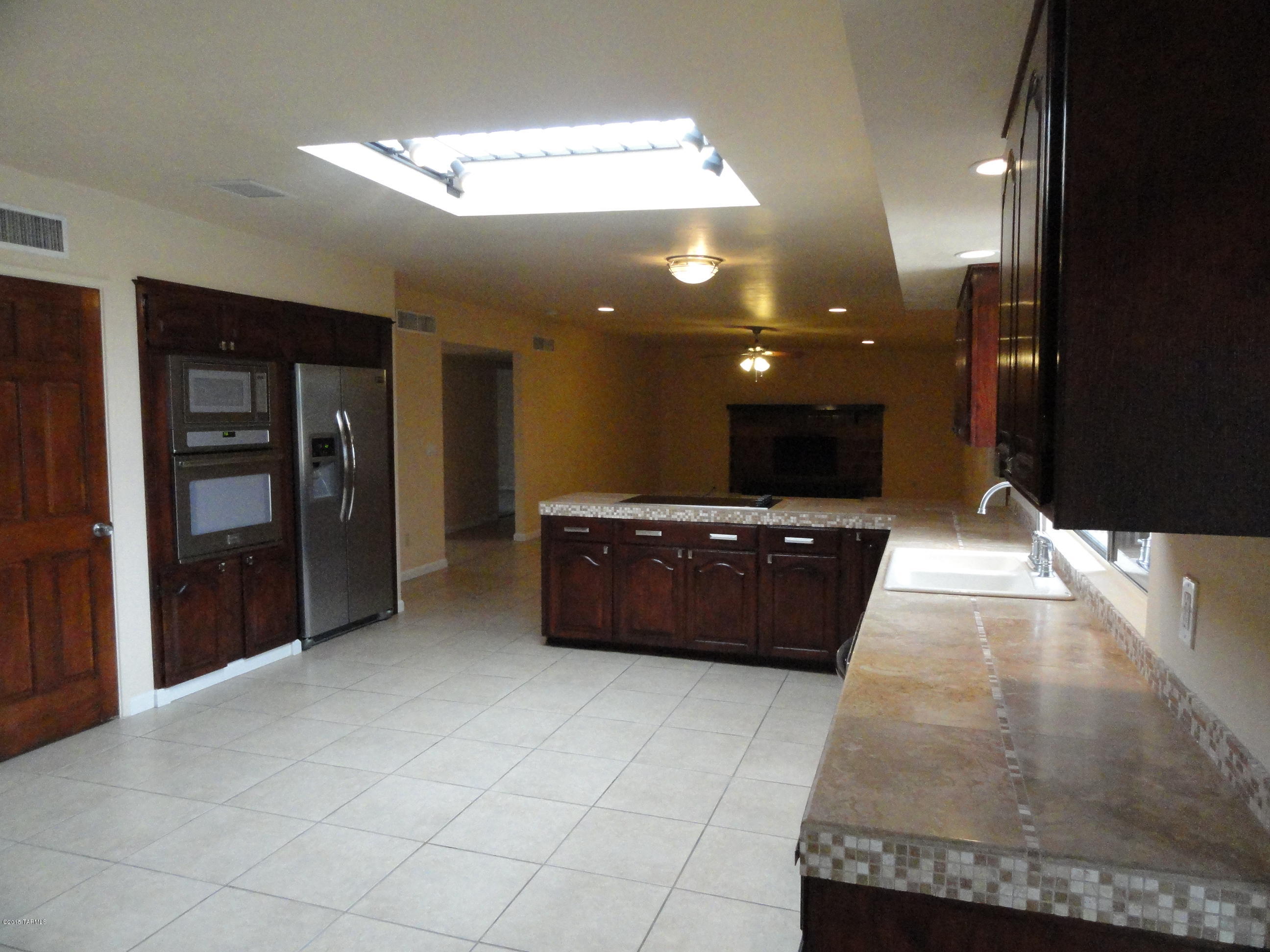 Broadway East (1-112) - Residential