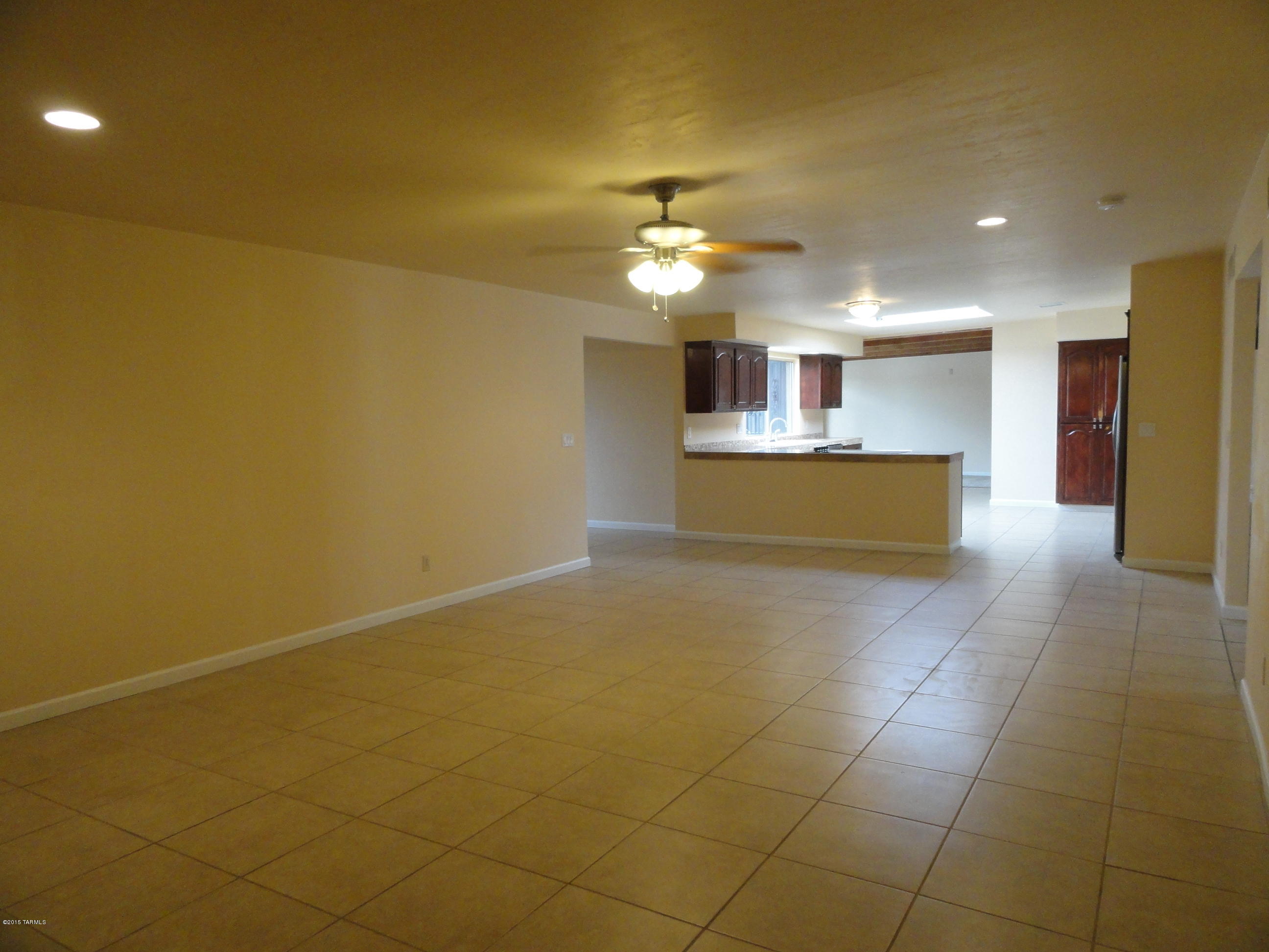 Broadway East (1-112) - Residential