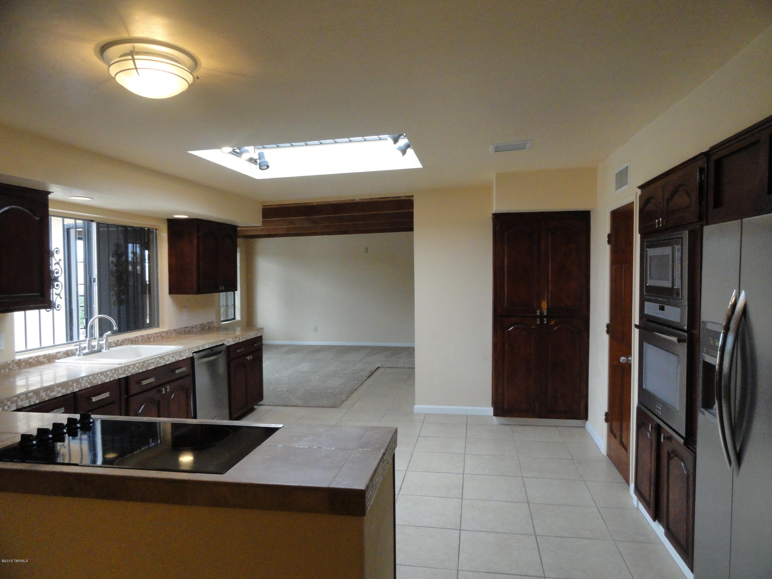 Broadway East (1-112) - Residential