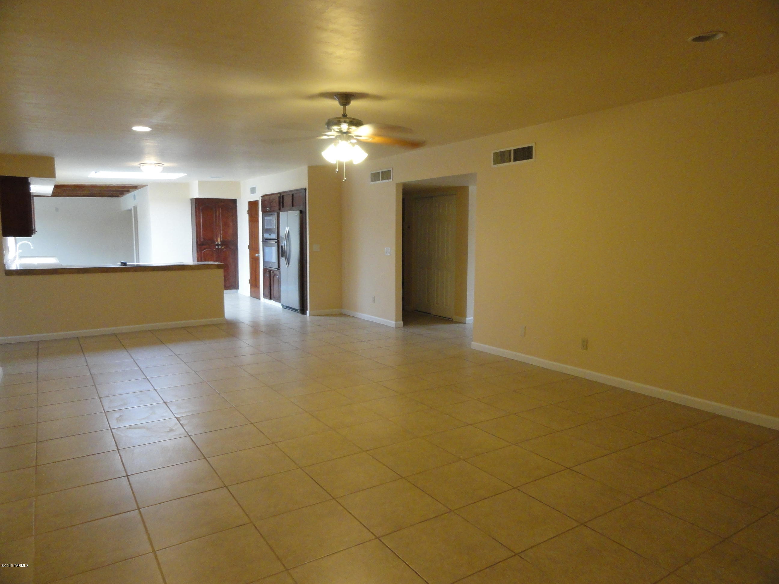 Broadway East (1-112) - Residential
