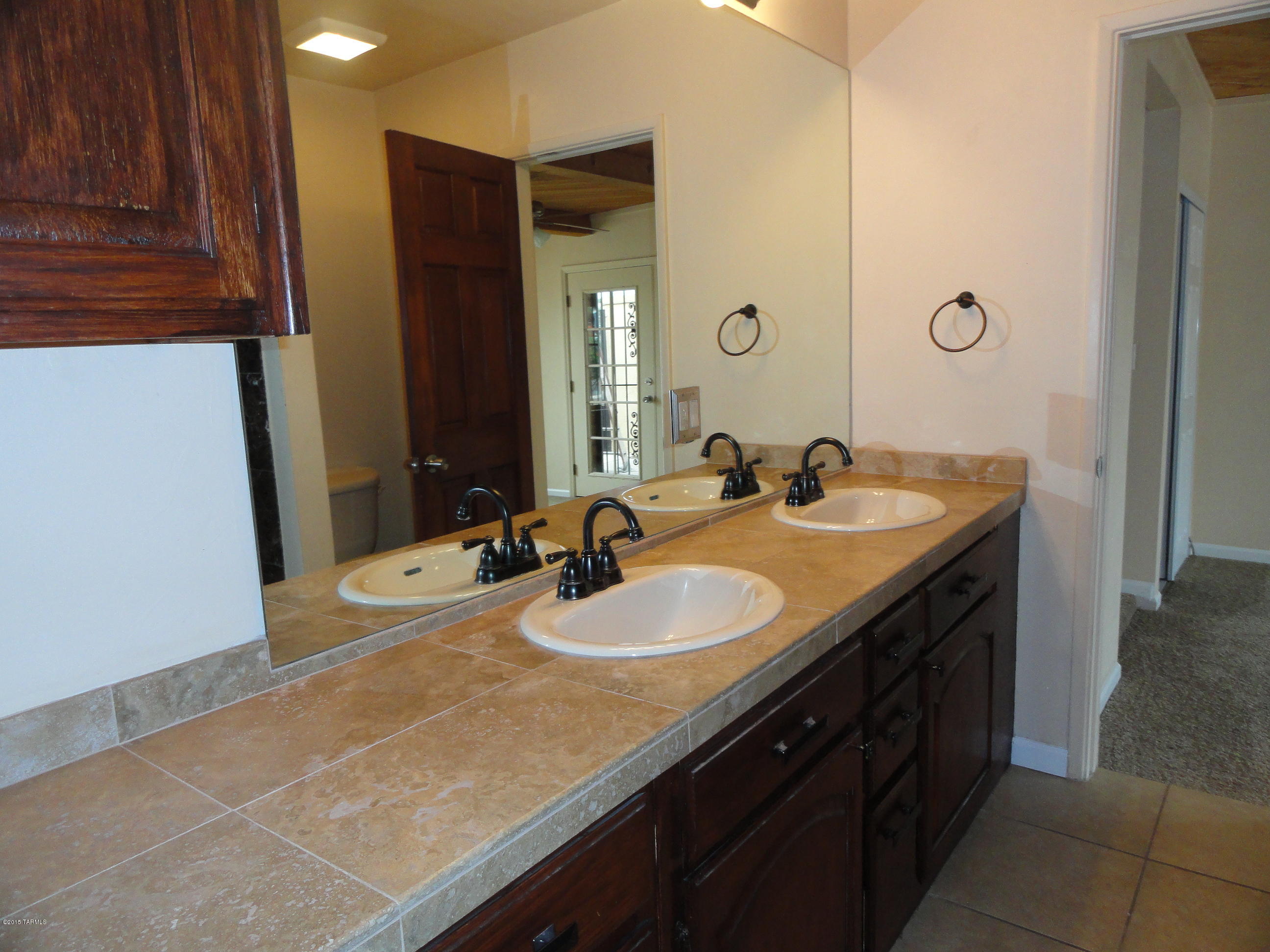 Broadway East (1-112) - Residential