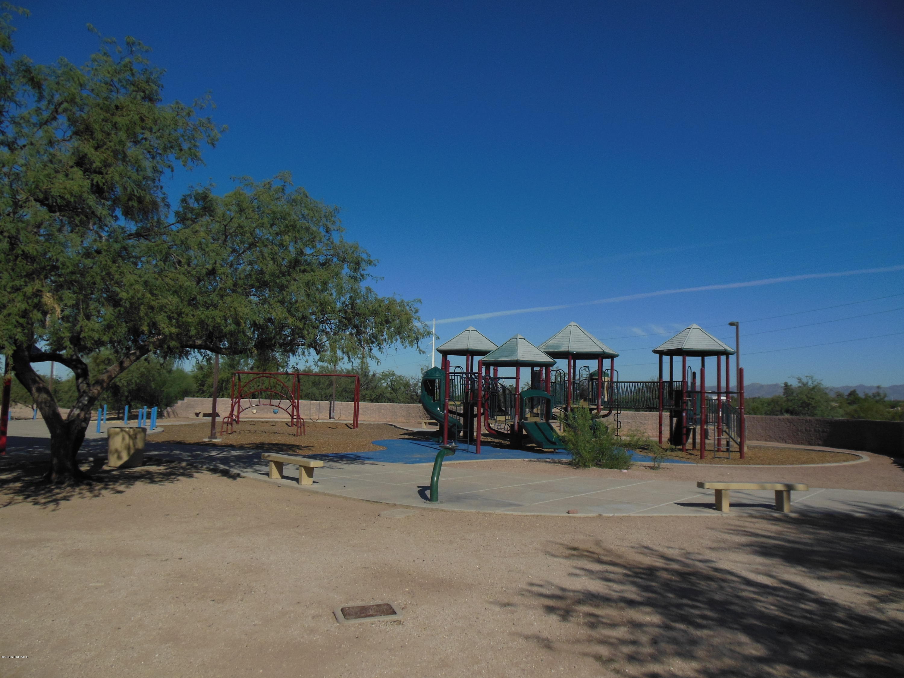 Palmdale (100-199) - Land