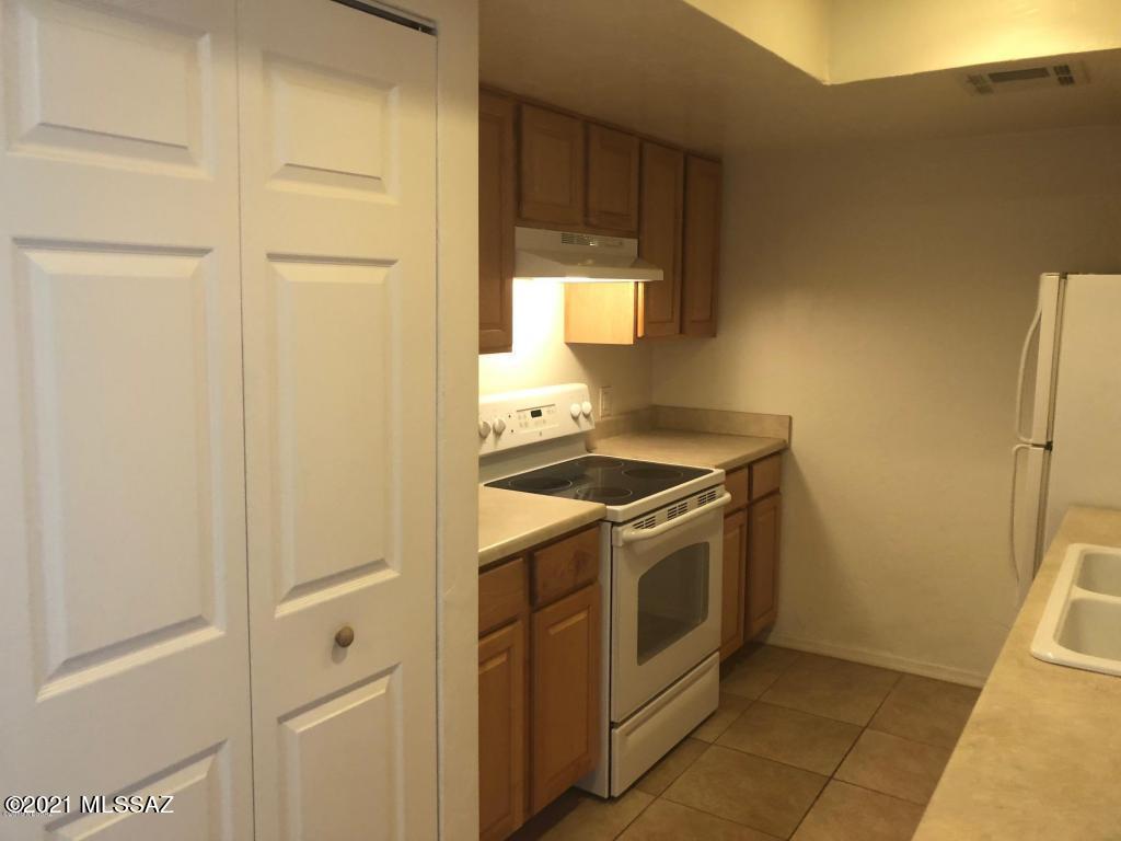 Sierra Madre Condos - Residential