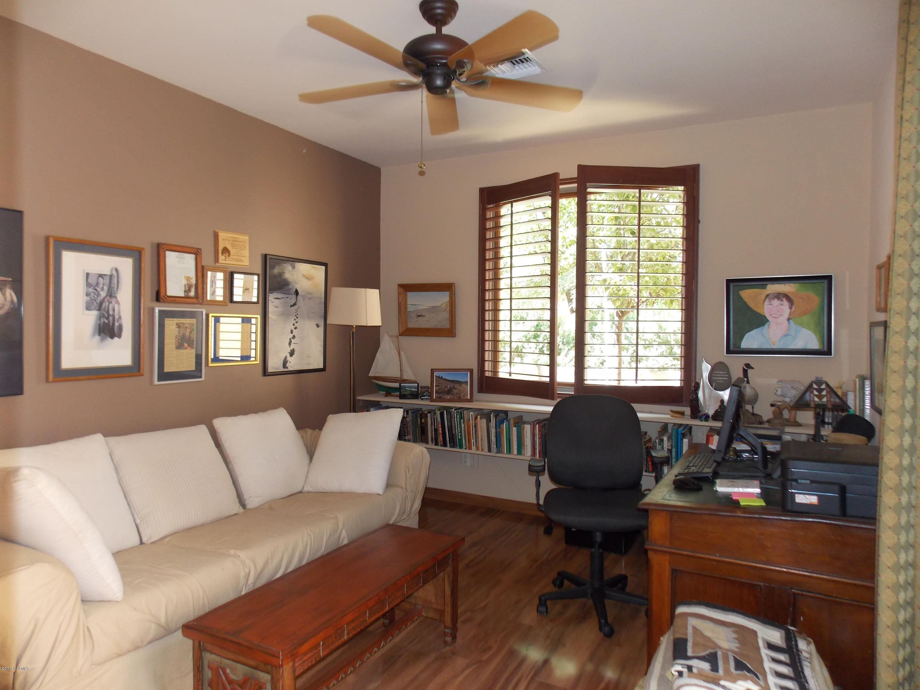 Barrio Trails Head - Residential