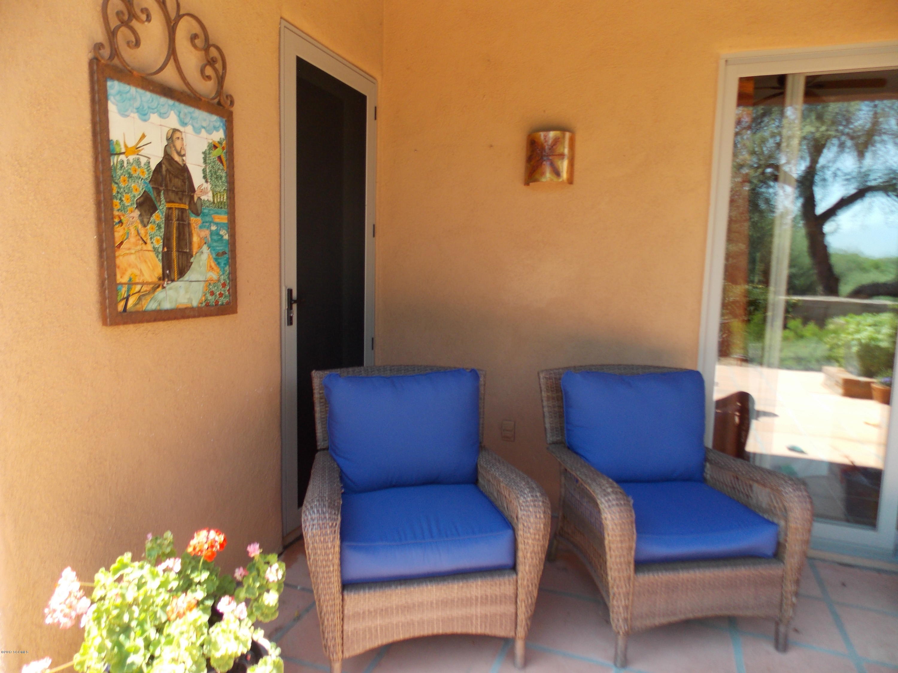 Barrio Trails Head - Residential