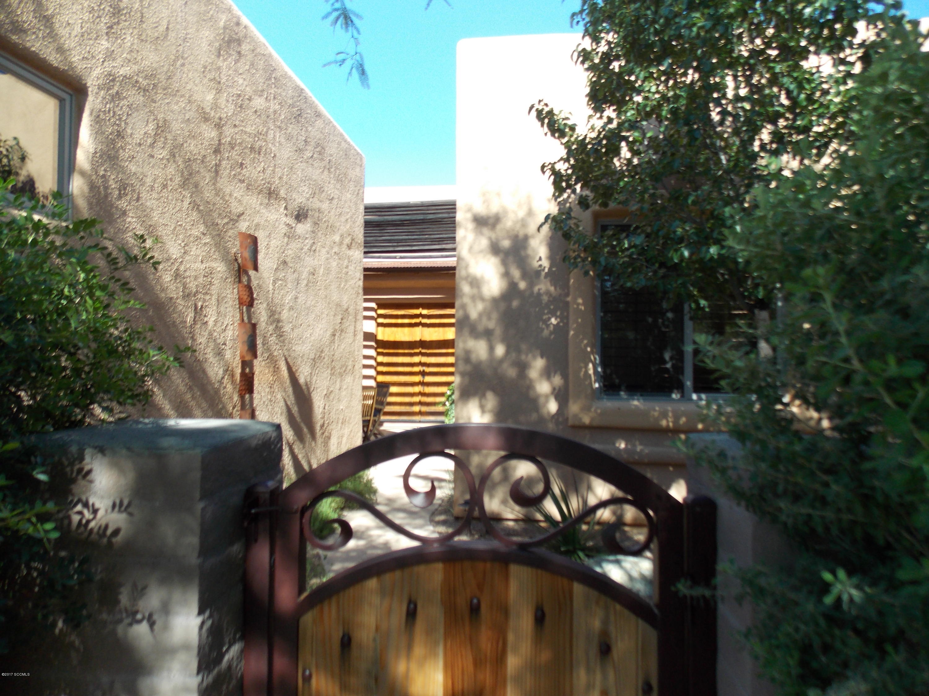 Barrio Trails Head - Residential