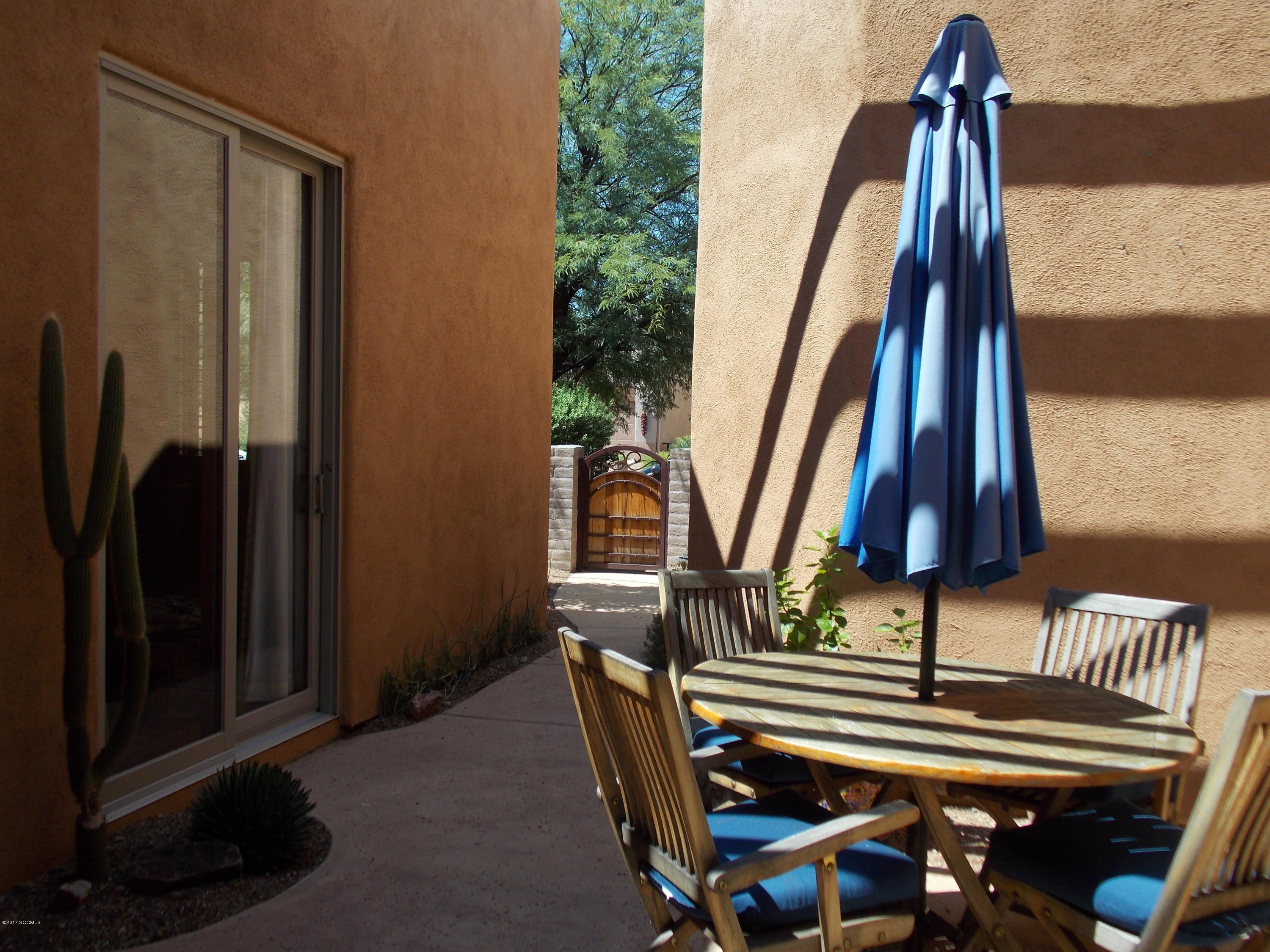 Barrio Trails Head - Residential