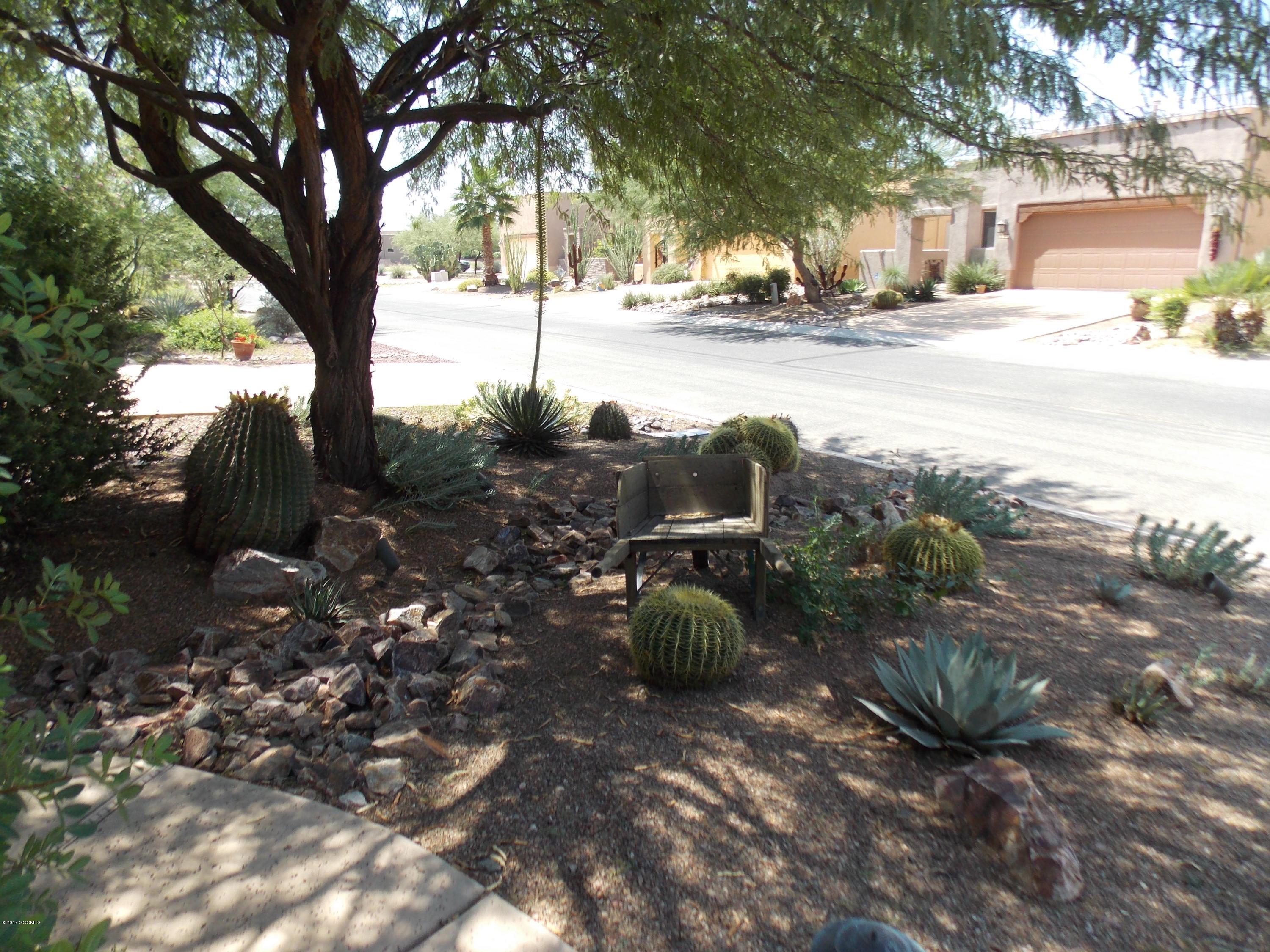 Barrio Trails Head - Residential