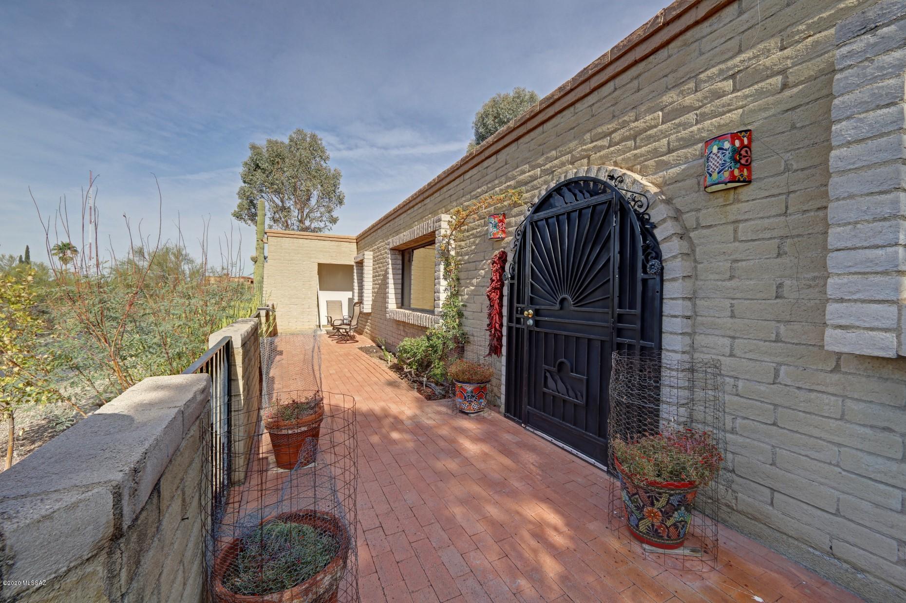 Colonia De Kino (1-29) - Residential