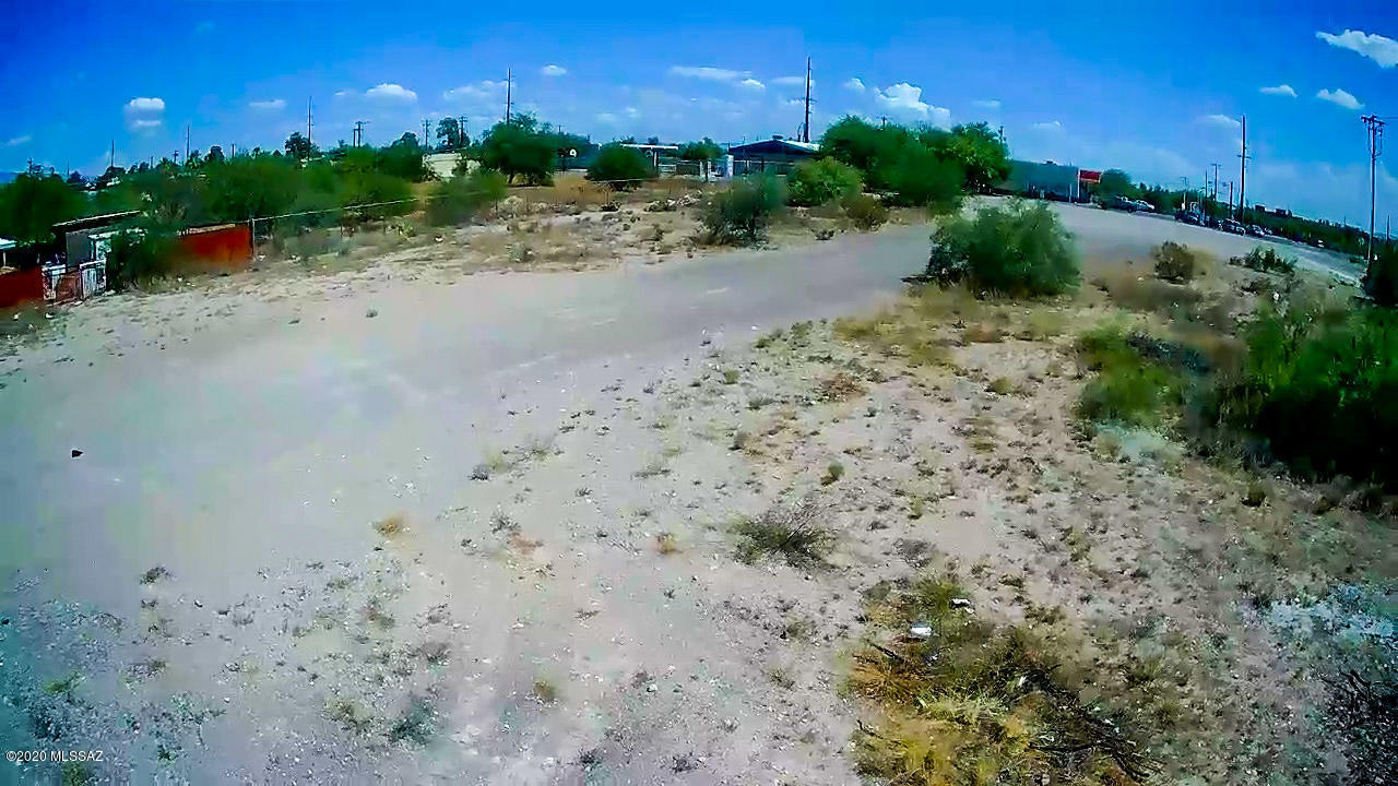 Pueblo Gardens - Land