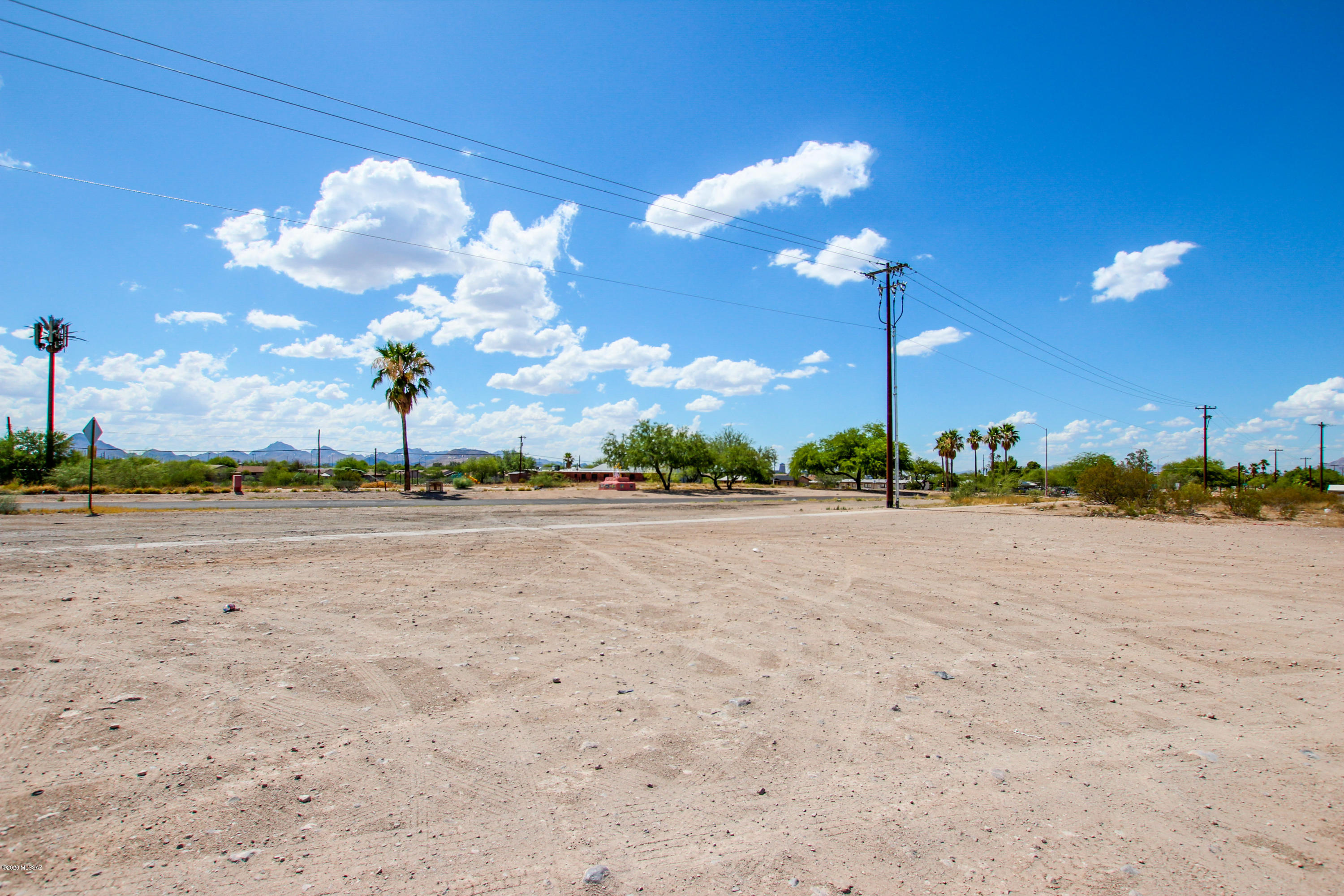 Pueblo Gardens - Land
