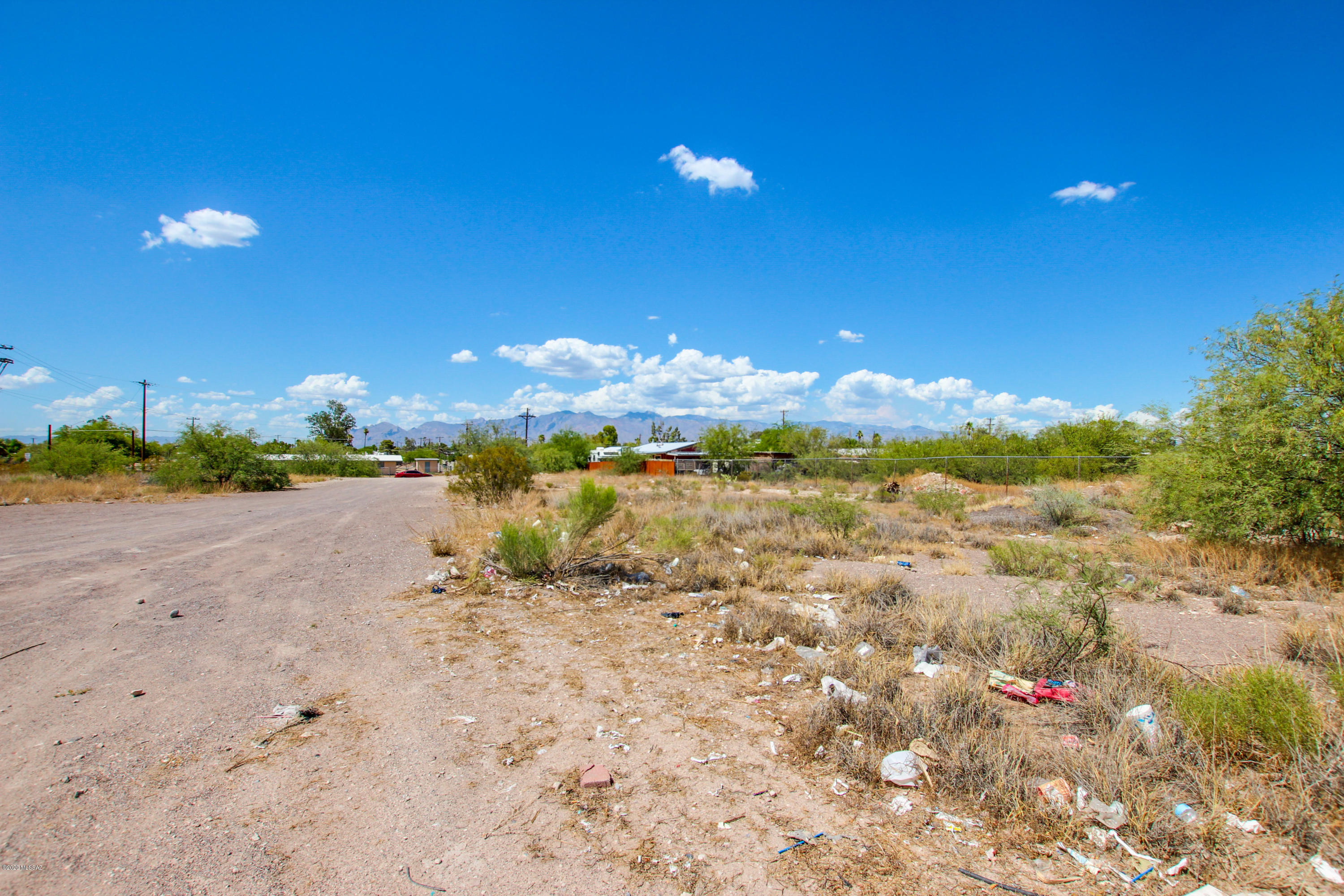 Pueblo Gardens - Land
