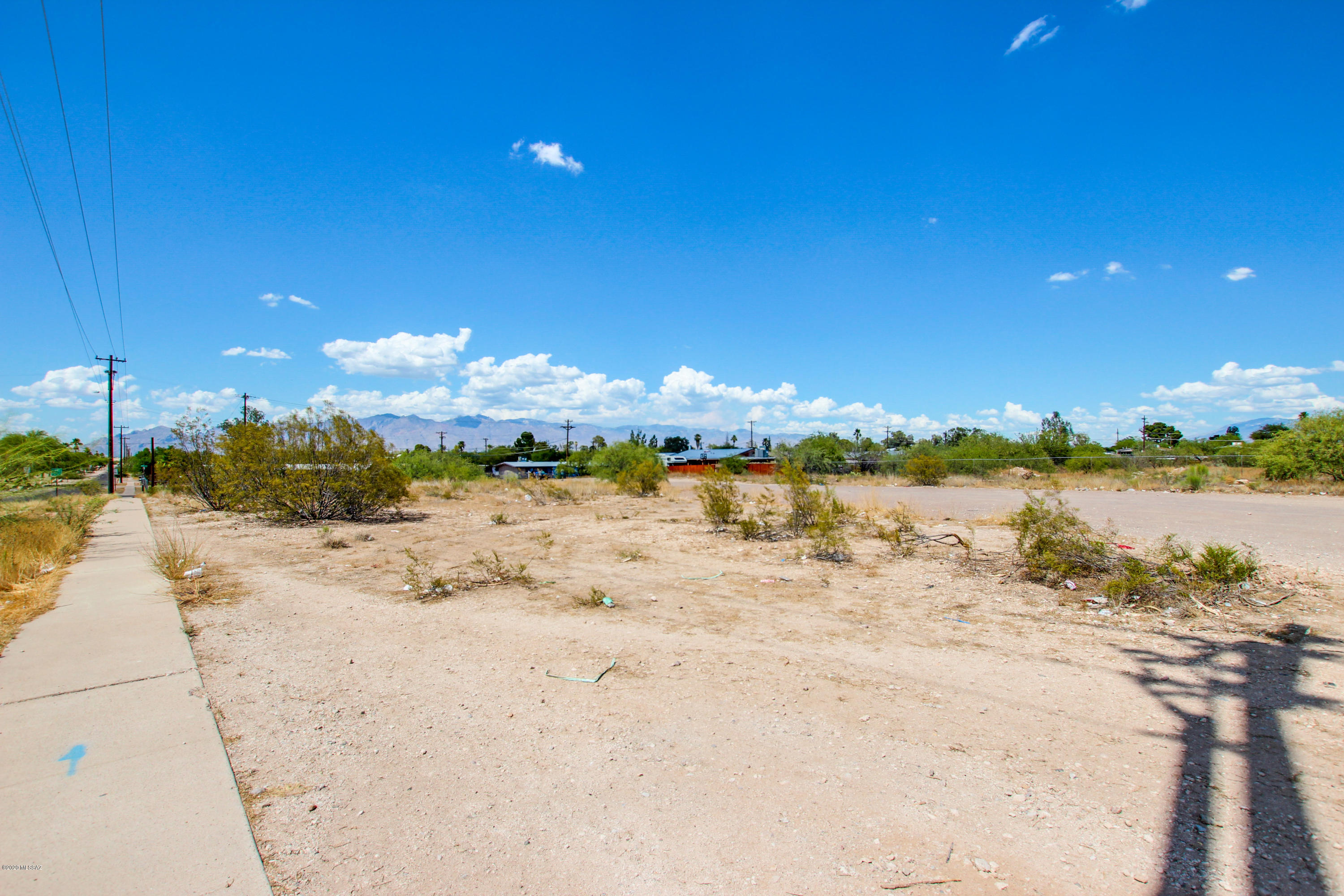 Pueblo Gardens - Land