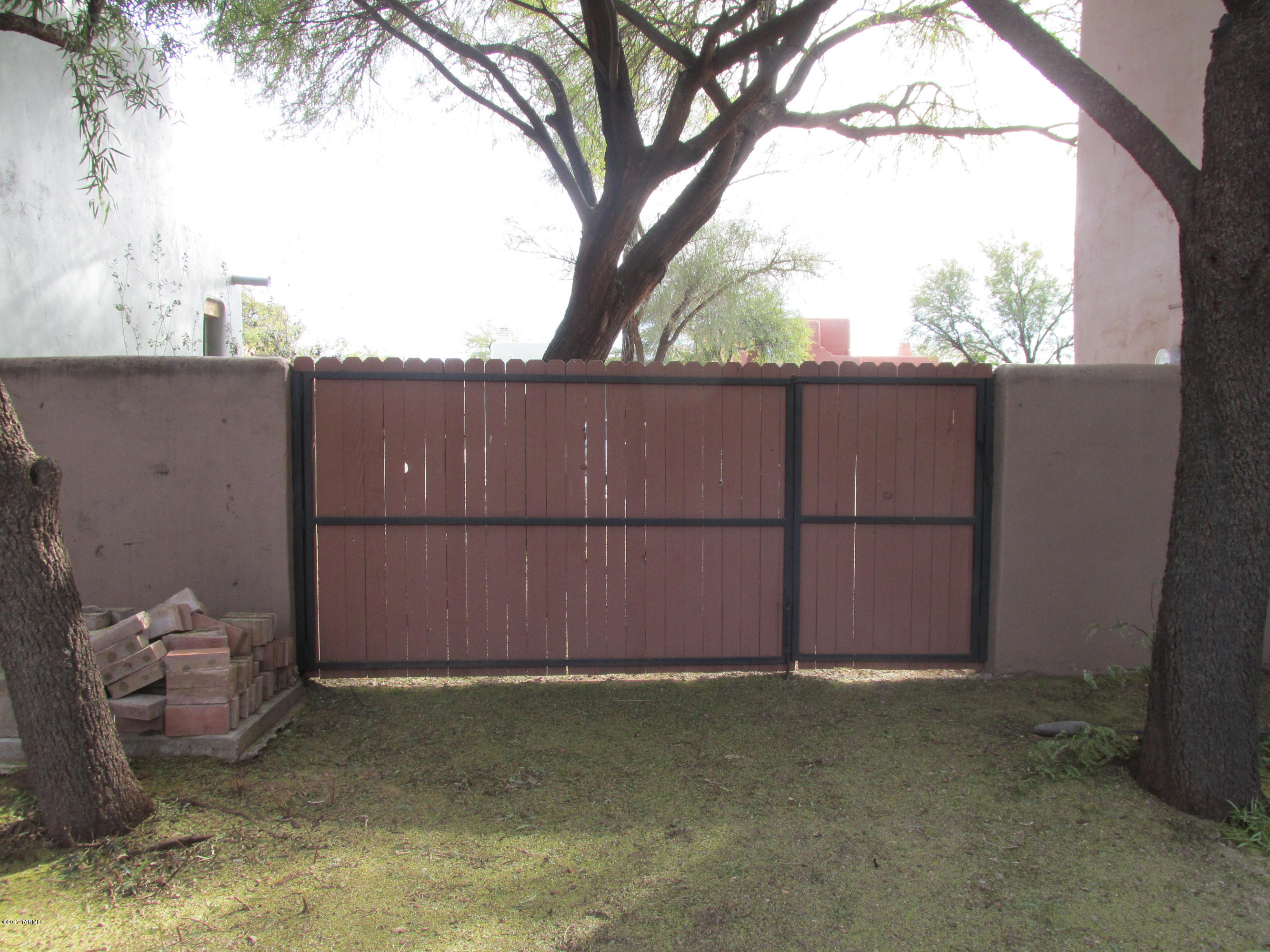 Maravilla(1-42) - Residential