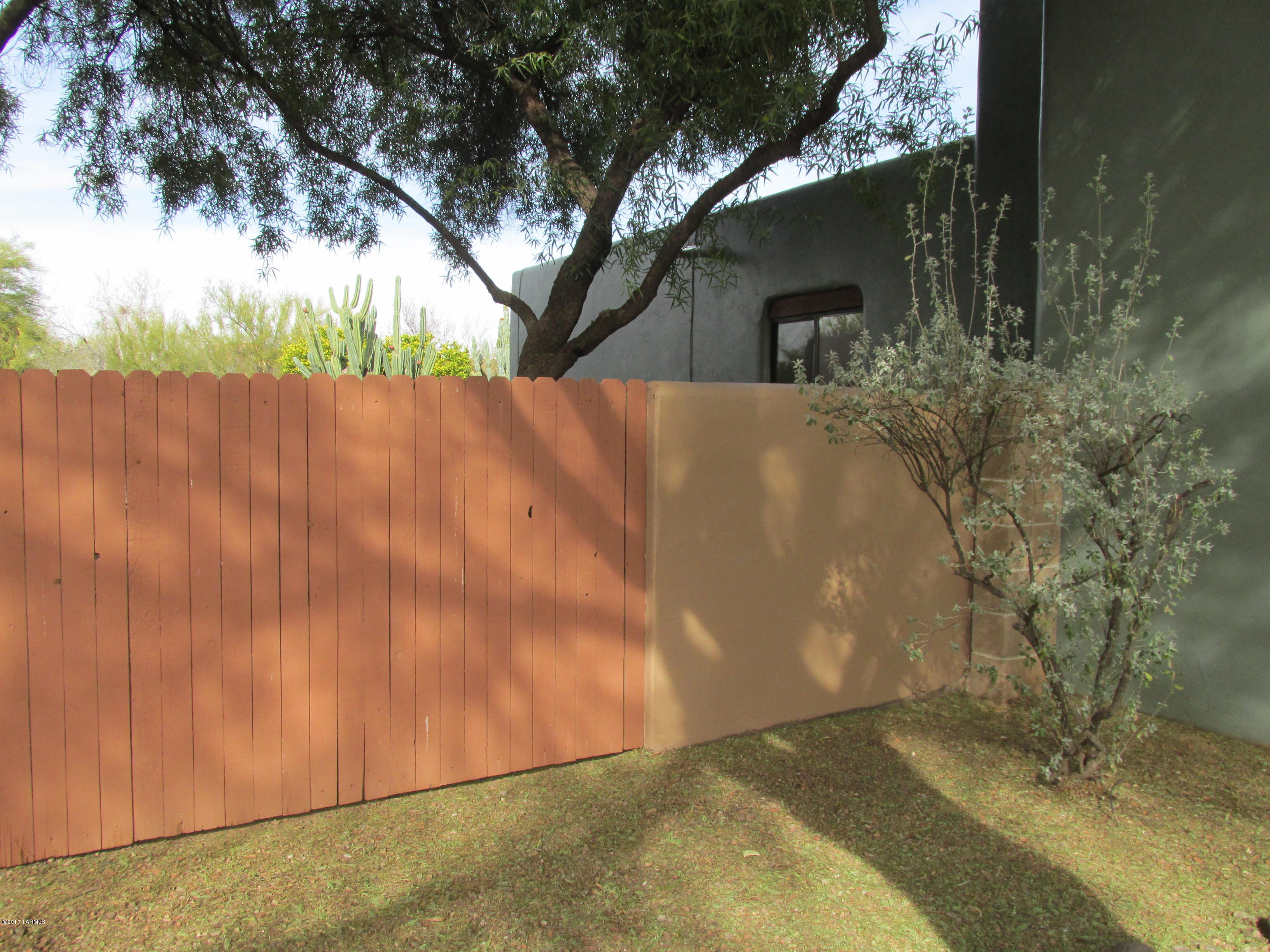 Maravilla(1-42) - Residential