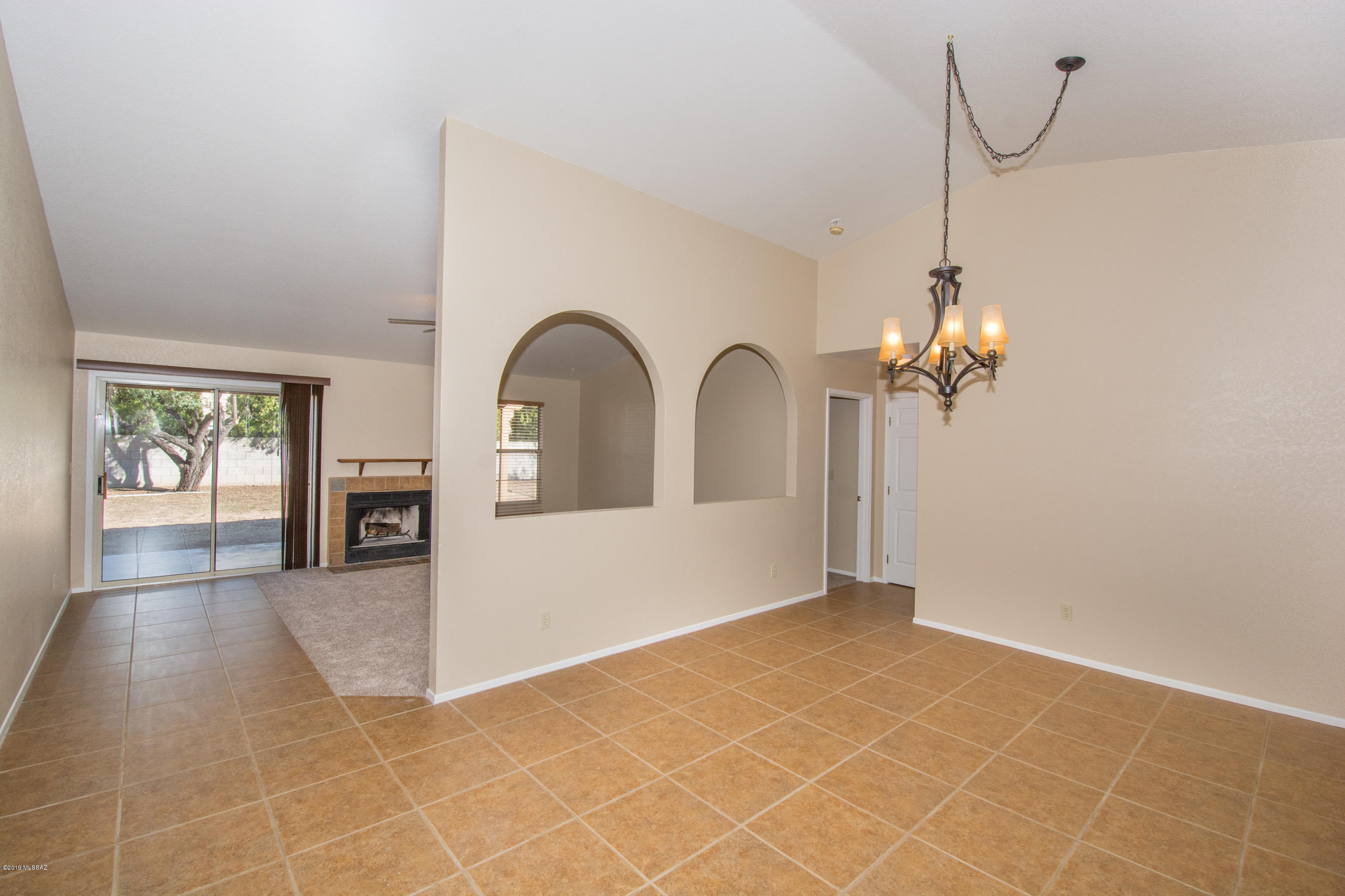 Hacienda Del Oro (1-78) - Residential
