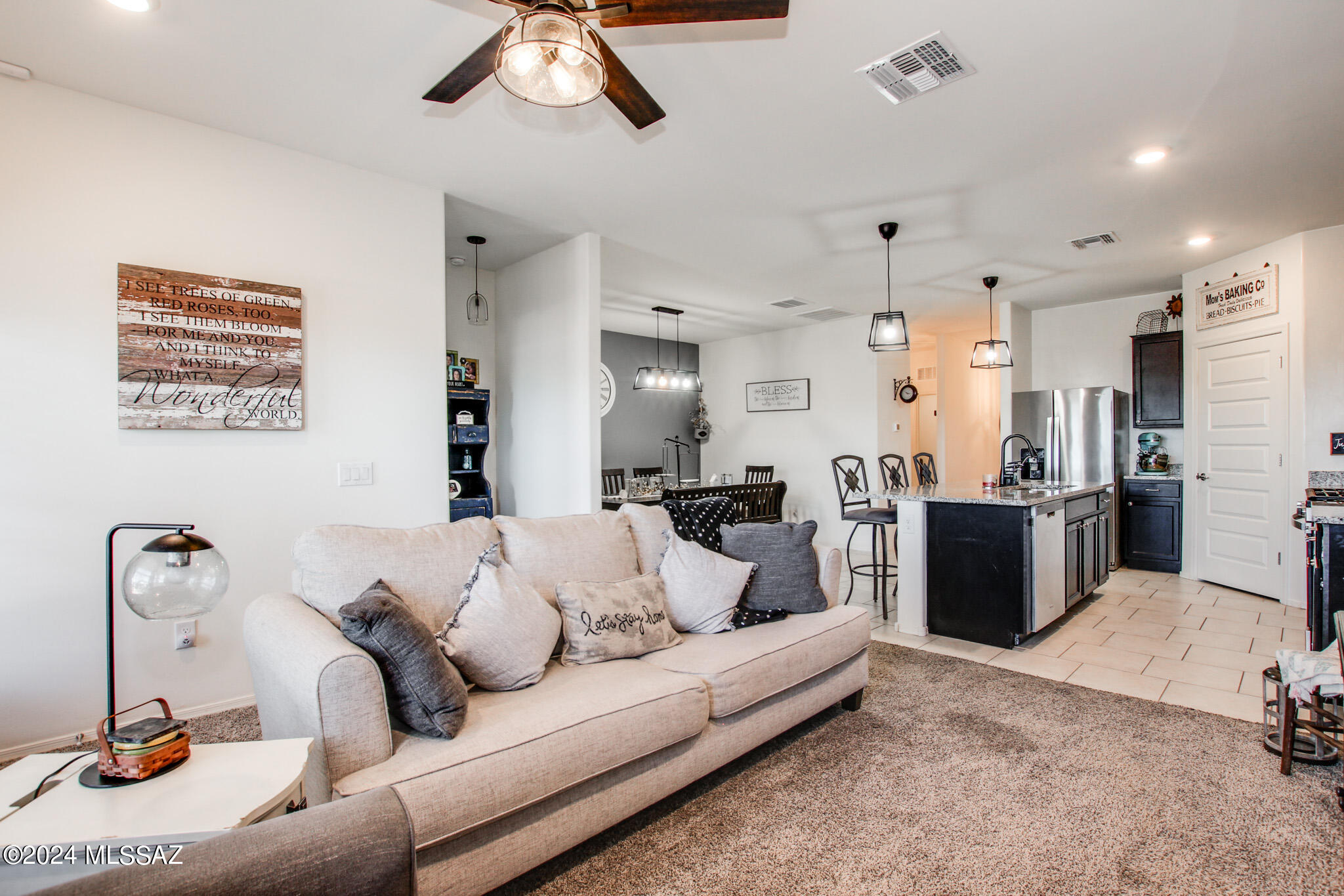 Saguaro Bloom SQ20180540069 - Residential
