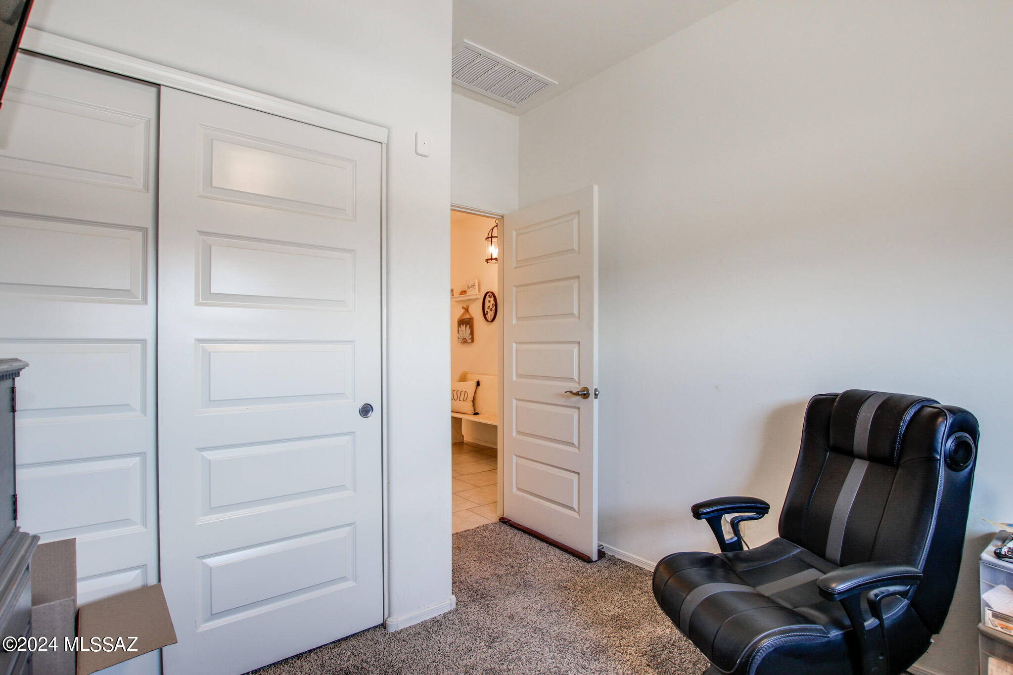 Saguaro Bloom SQ20180540069 - Residential