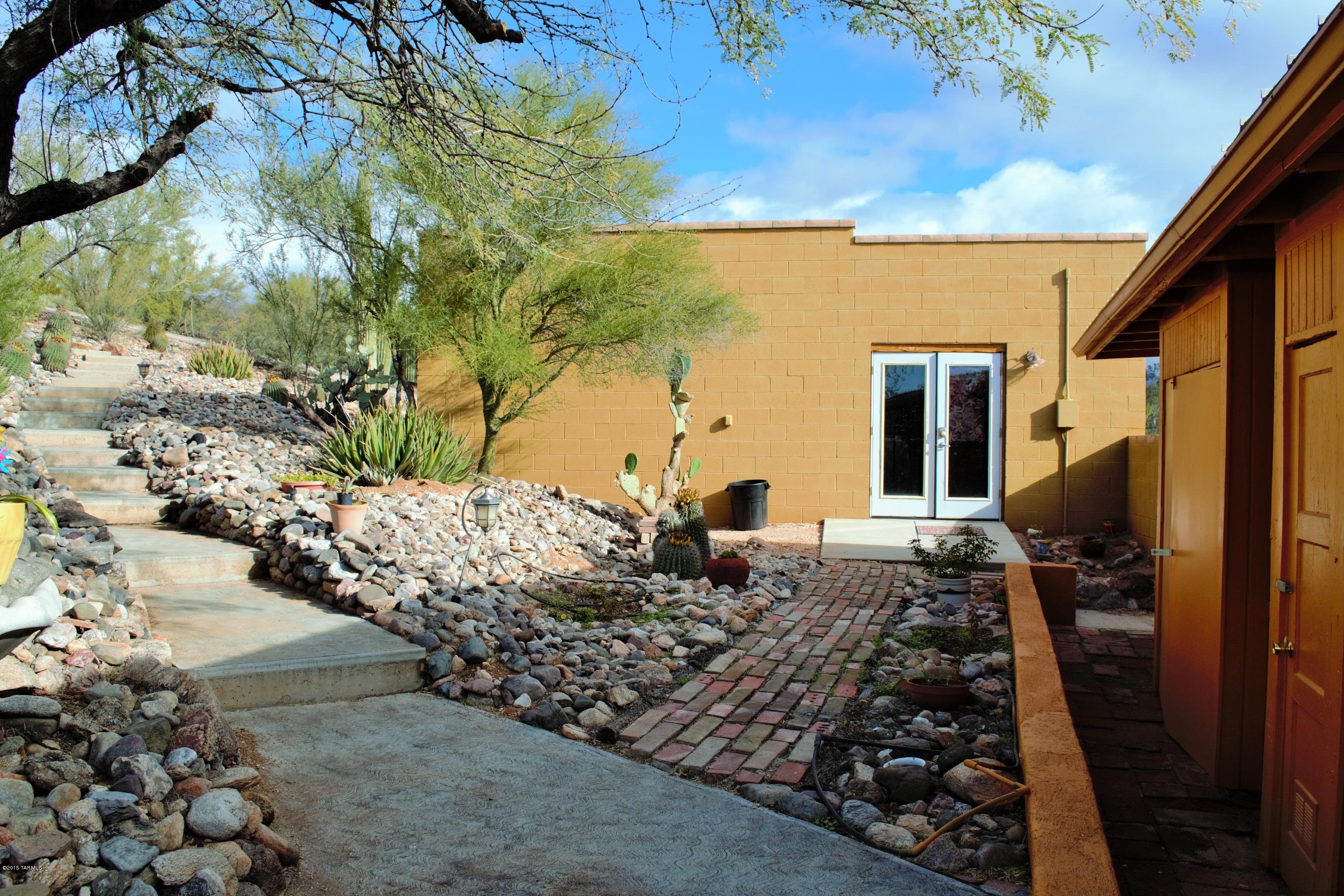River House Canyon Estates (1-17) - Residential