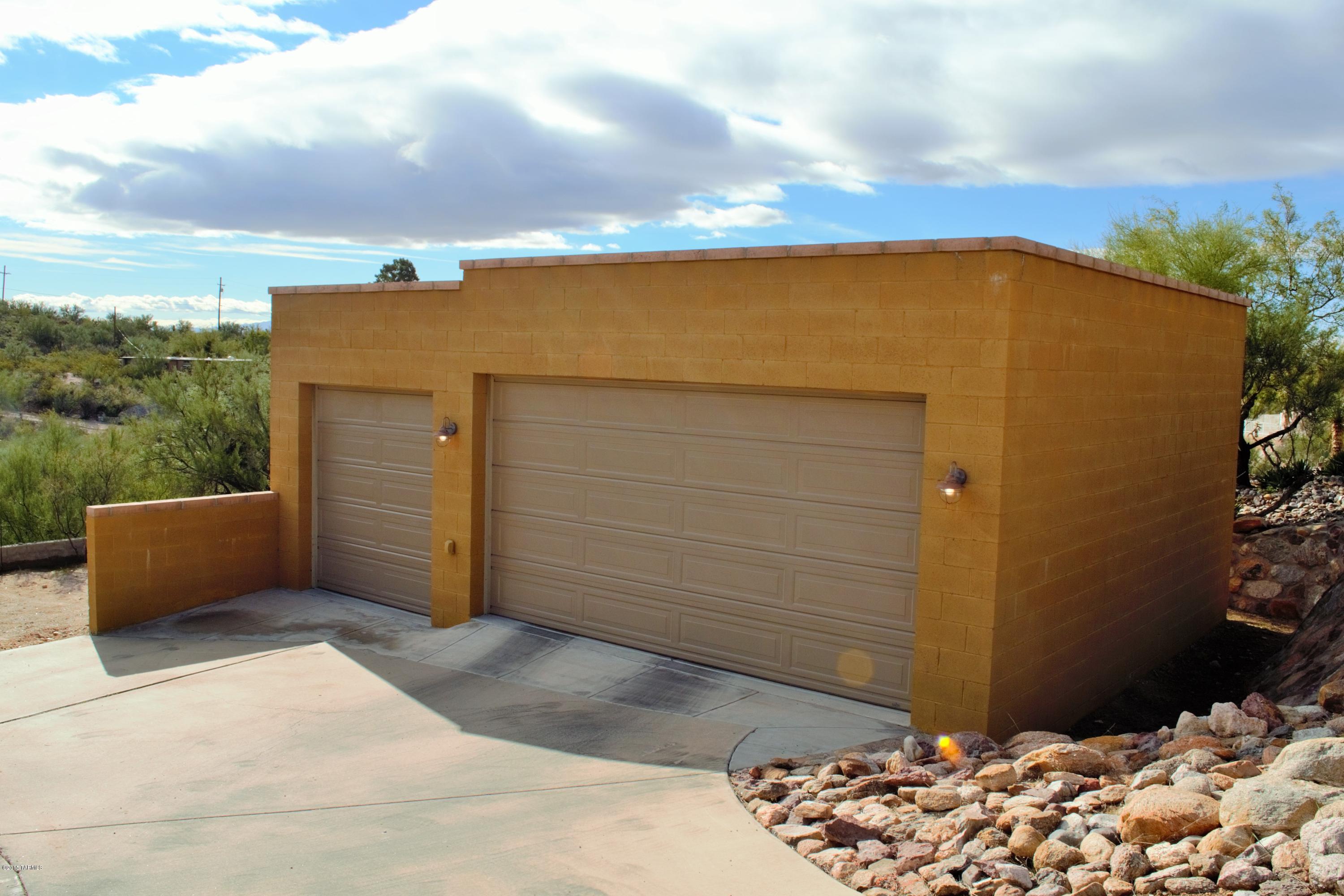 River House Canyon Estates (1-17) - Residential