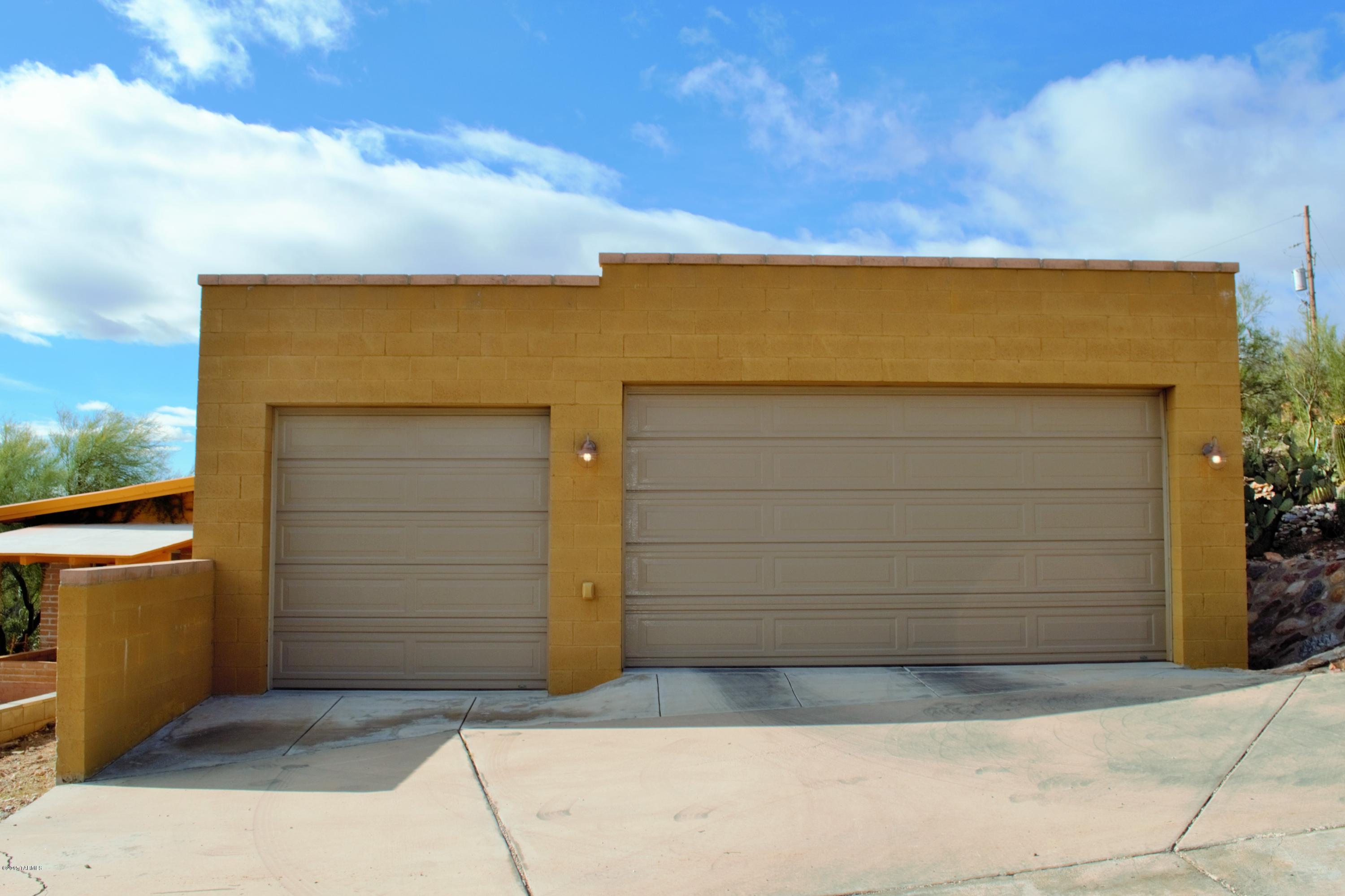 River House Canyon Estates (1-17) - Residential