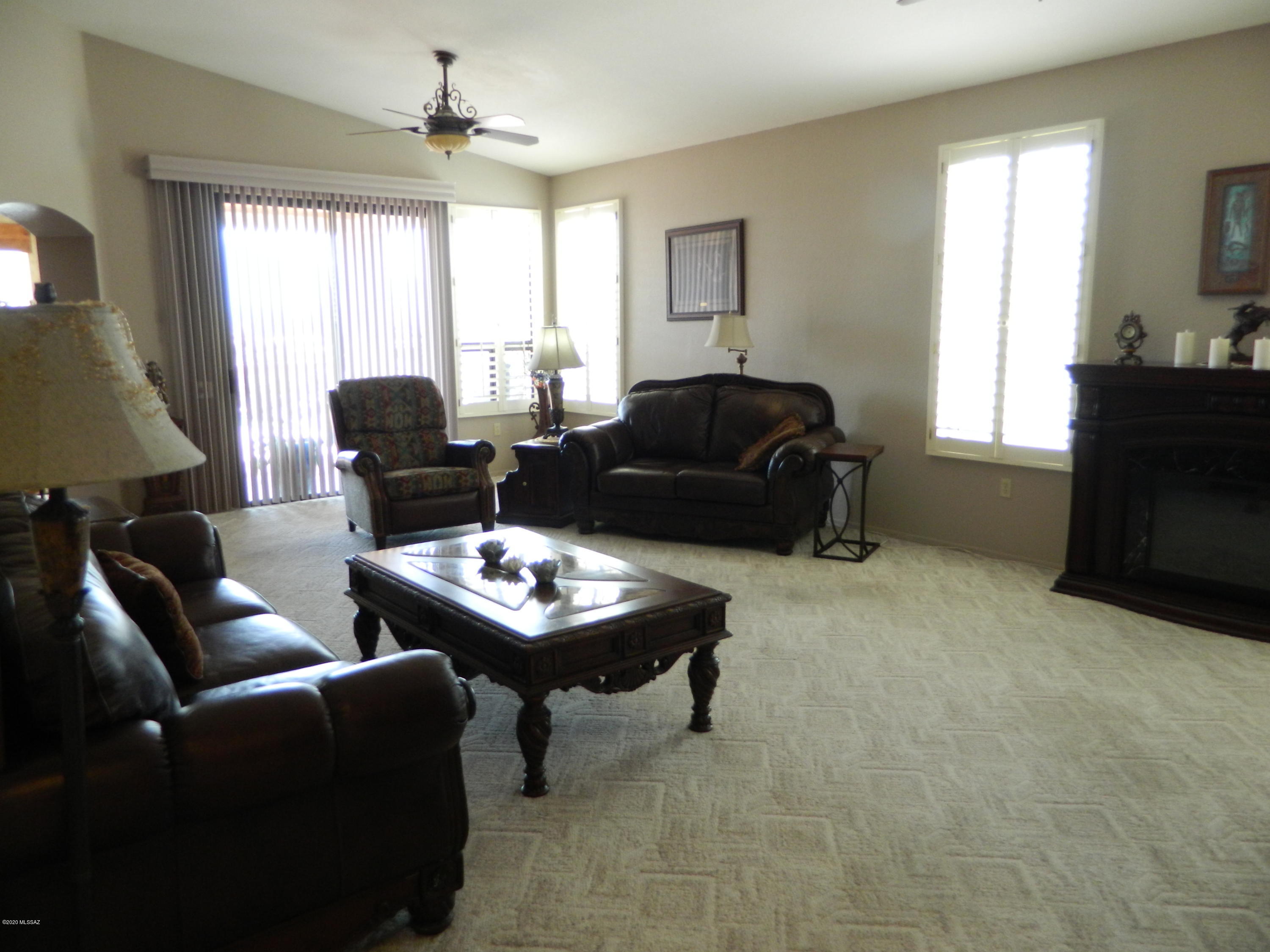 San Ignacio Heights (93-135) - Residential