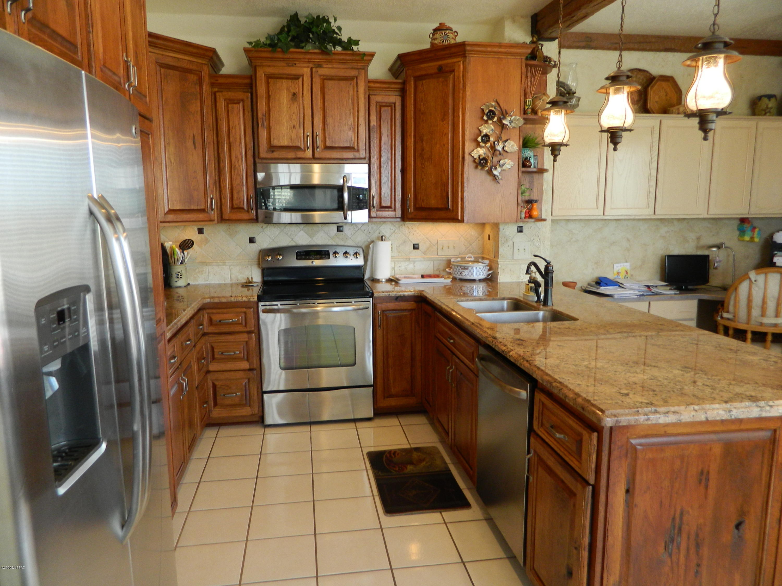 San Ignacio Heights (93-135) - Residential