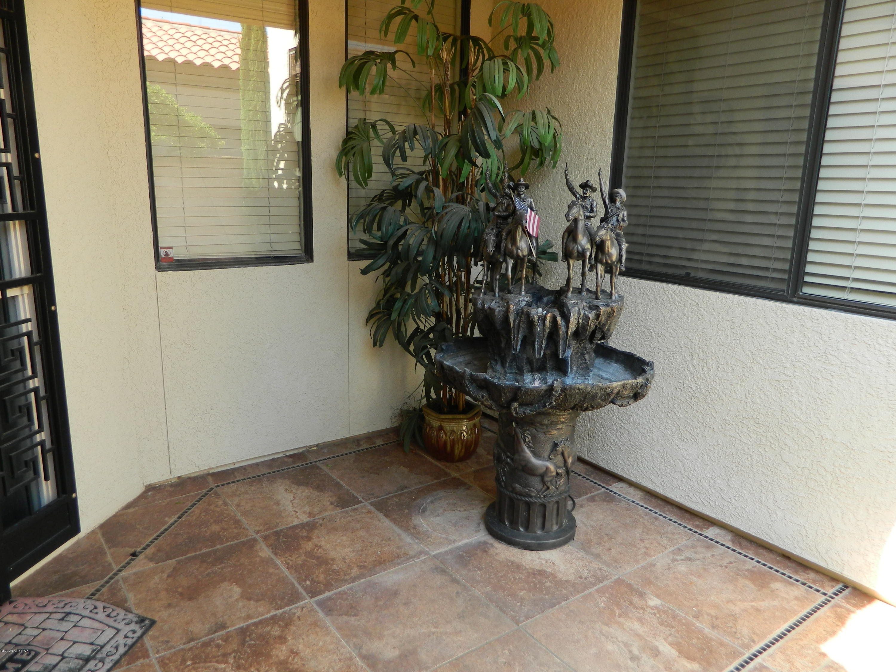 San Ignacio Heights (93-135) - Residential