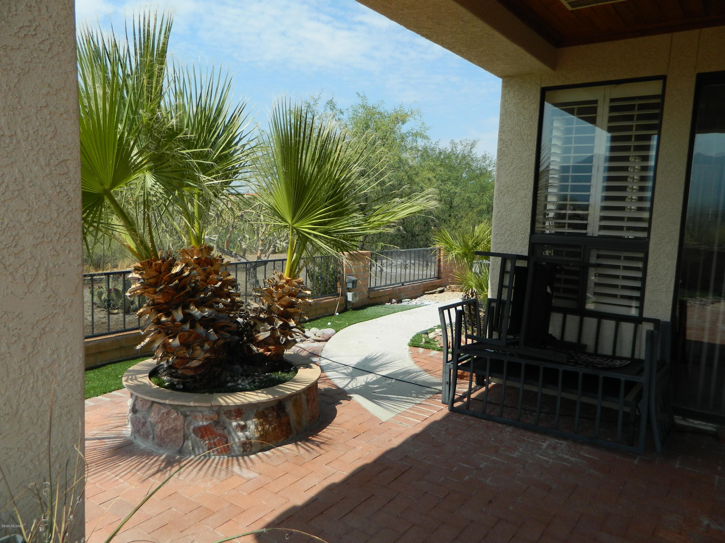 San Ignacio Heights (93-135) - Residential
