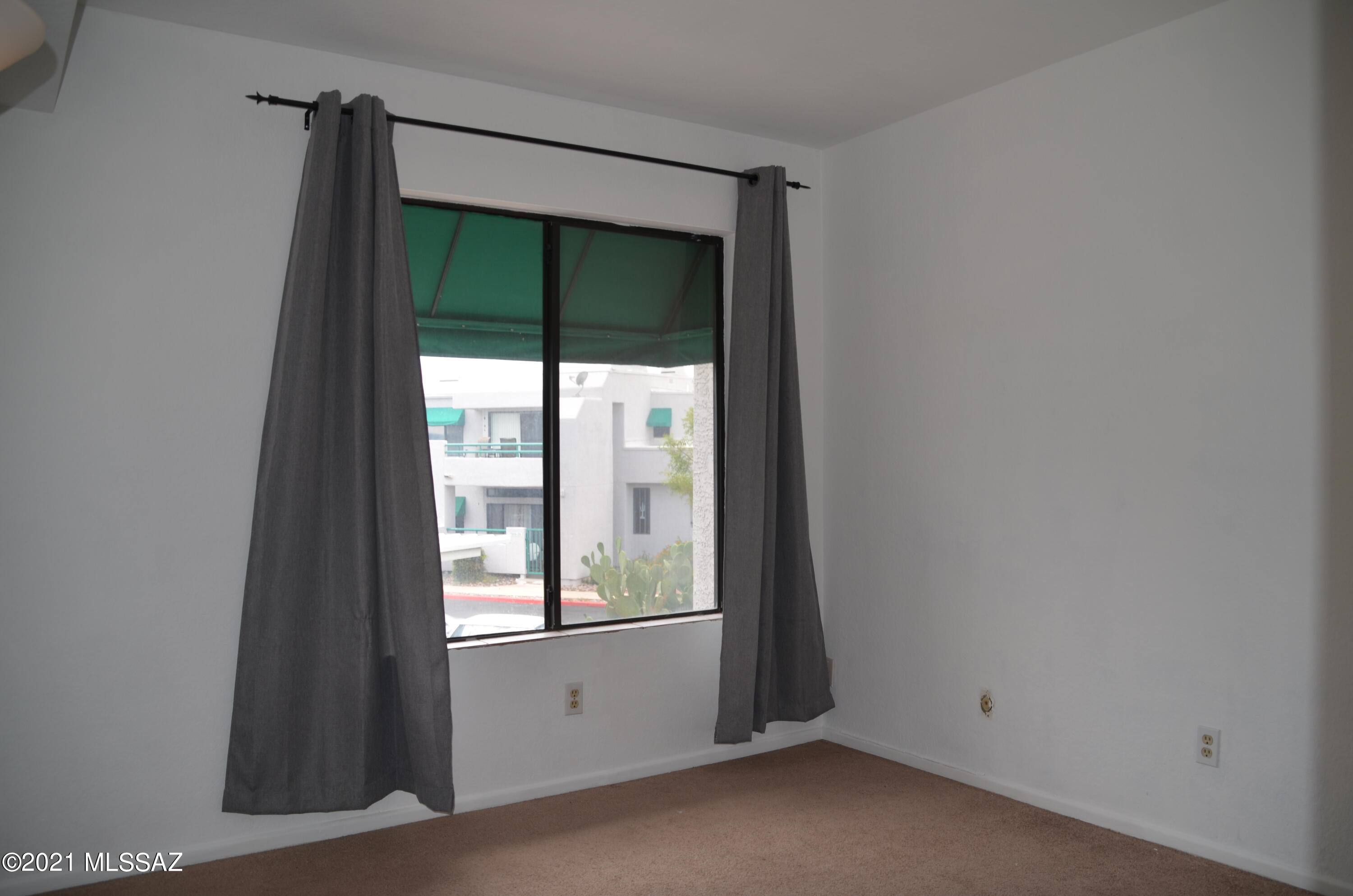 Summertree Condominiums (1-224) - Residential
