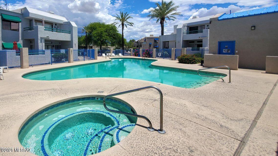 Summertree Condominiums (1-224) - Residential