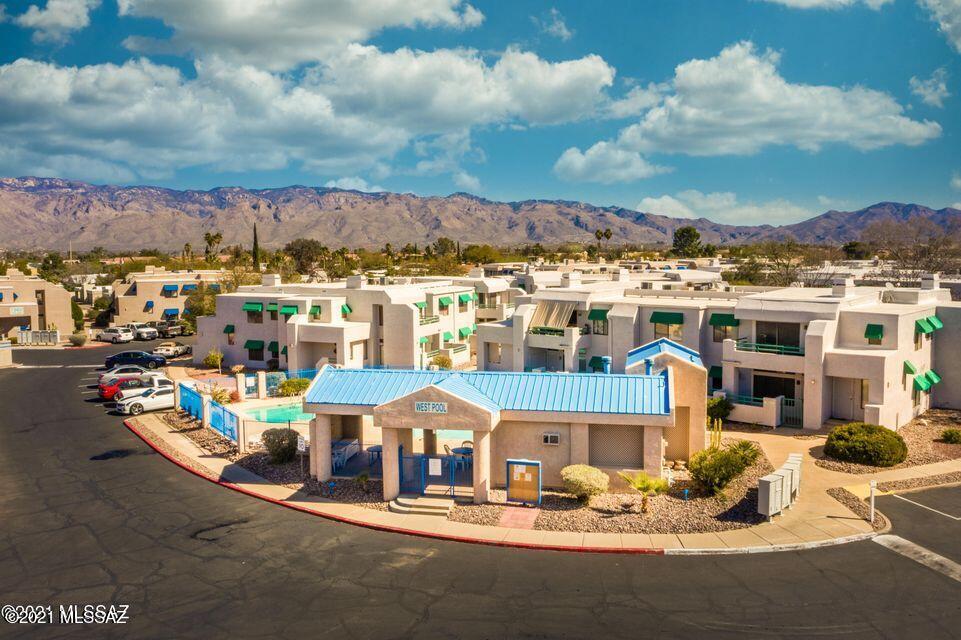 Summertree Condominiums (1-224) - Residential