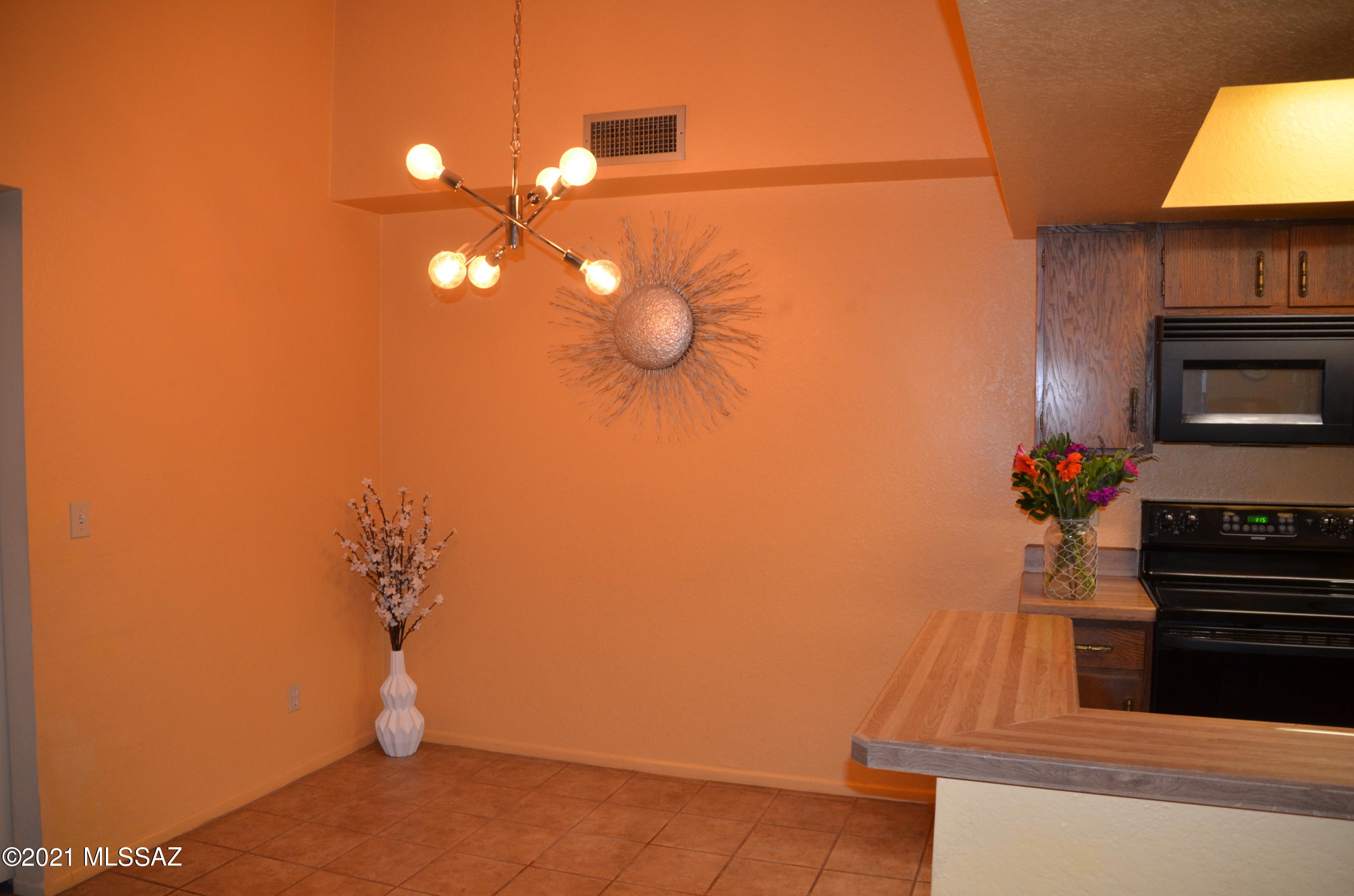 Summertree Condominiums (1-224) - Residential