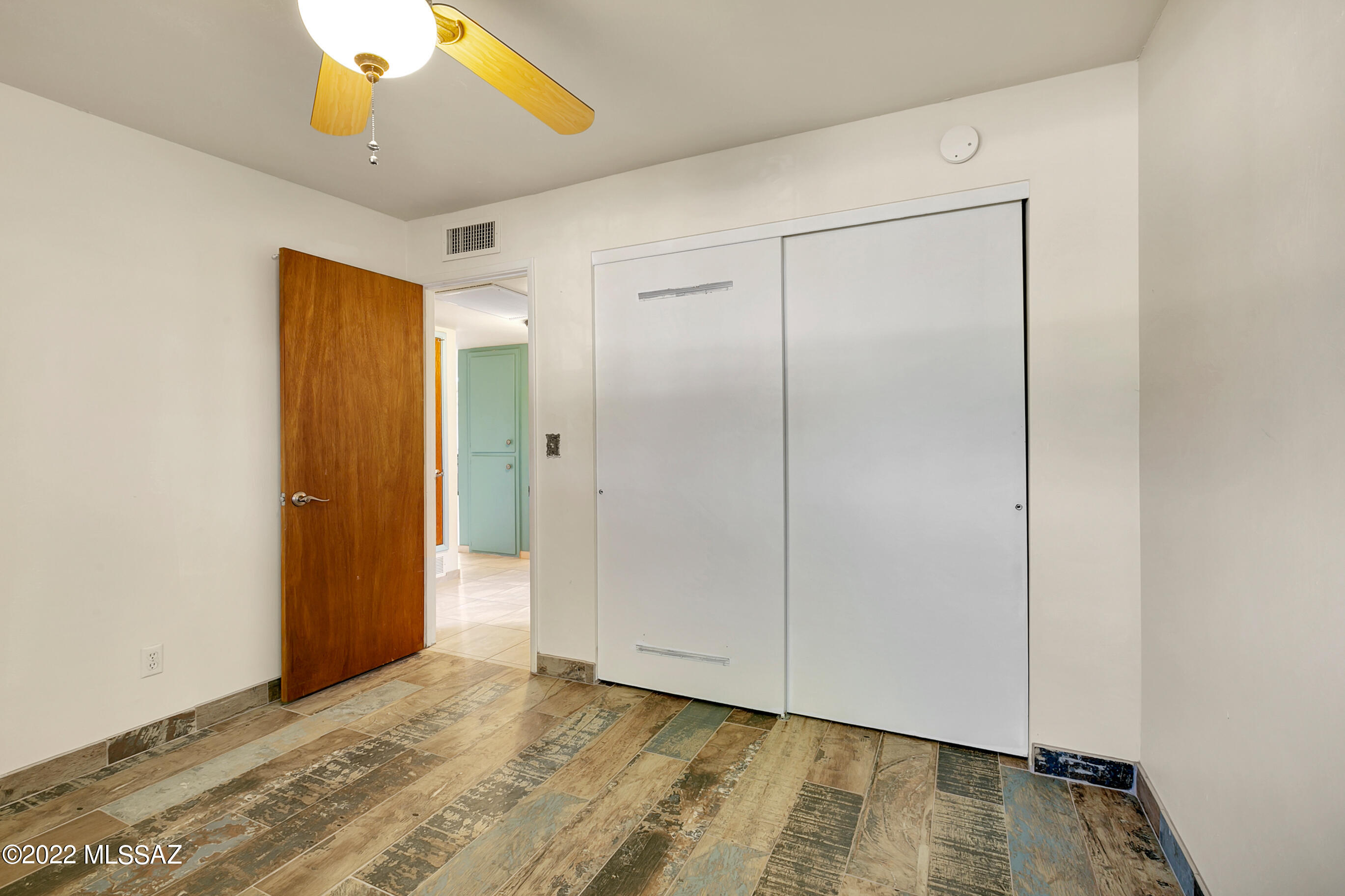 Braewood Terrace (1-107) - Residential