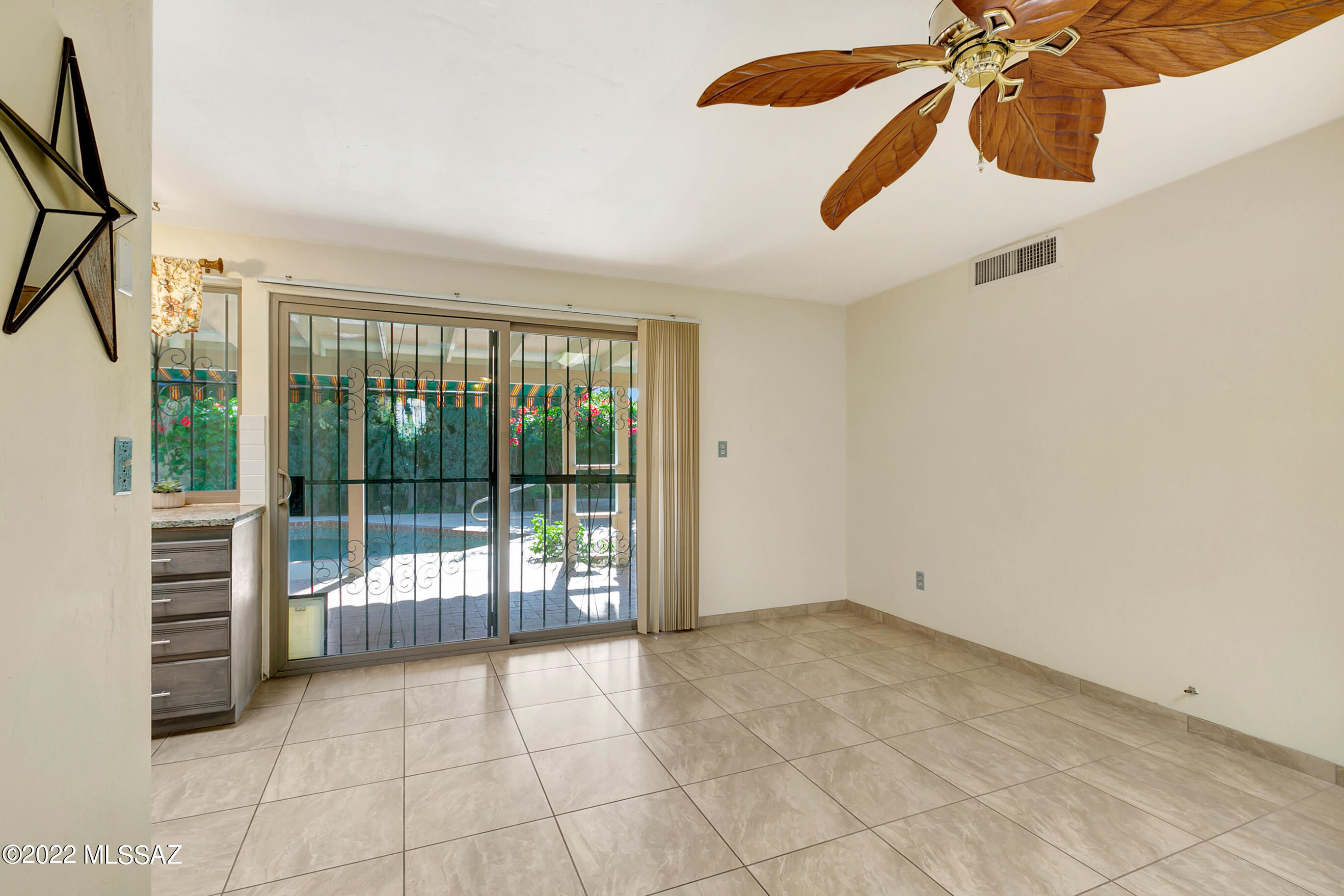 Braewood Terrace (1-107) - Residential