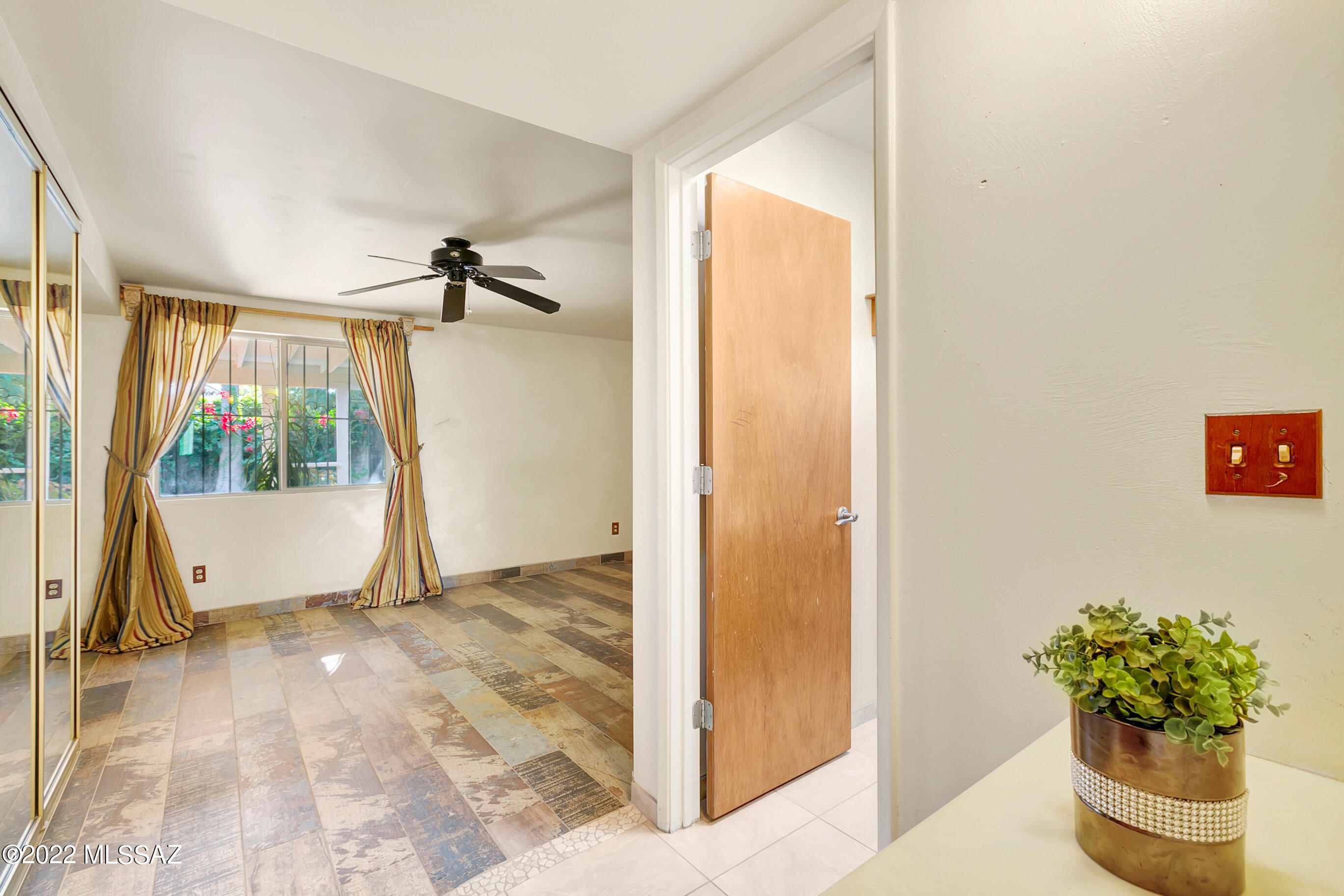 Braewood Terrace (1-107) - Residential