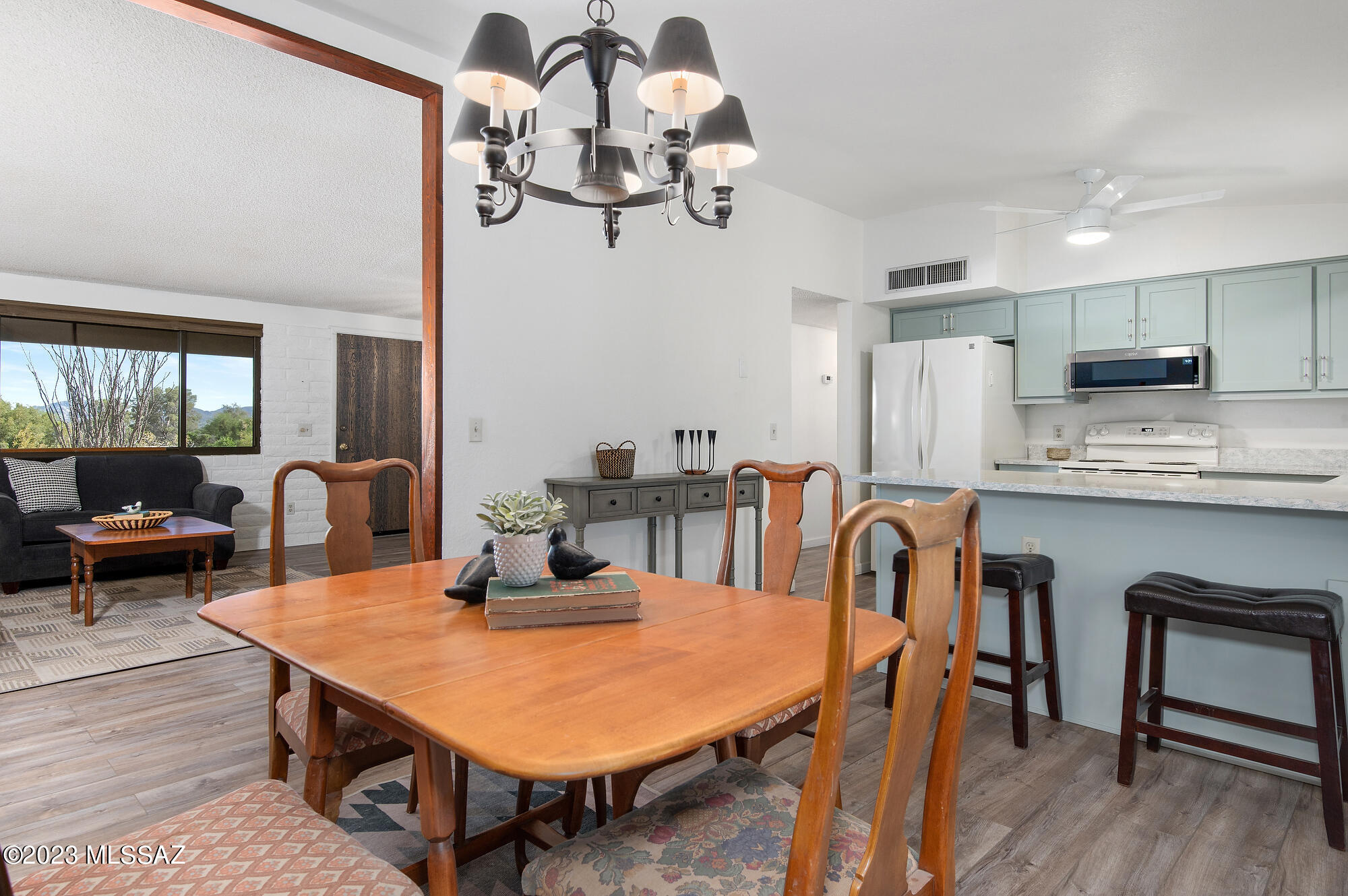 Casas Adobes Park (416-540) - Residential