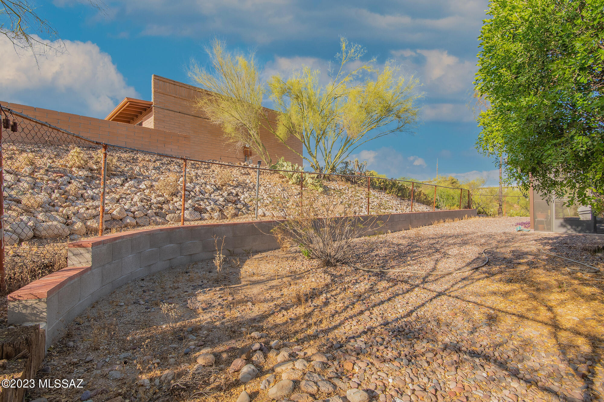 Casas Adobes Park (416-540) - Residential
